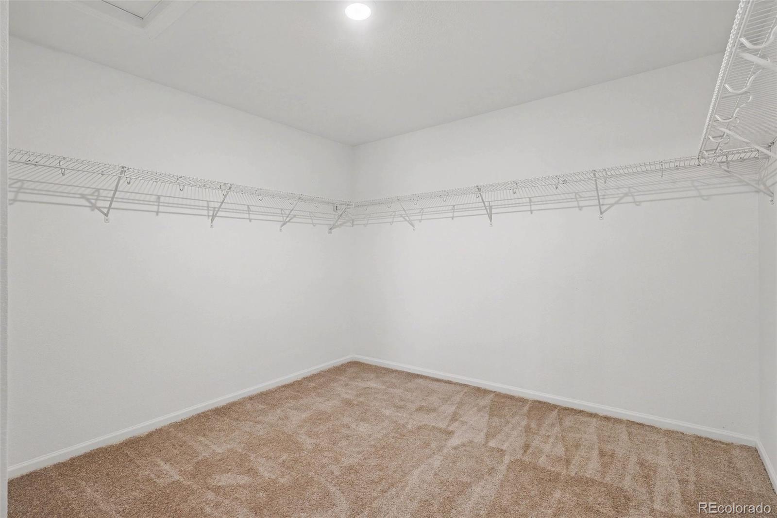 MLS Image #17 for 27536 e byers place,aurora, Colorado