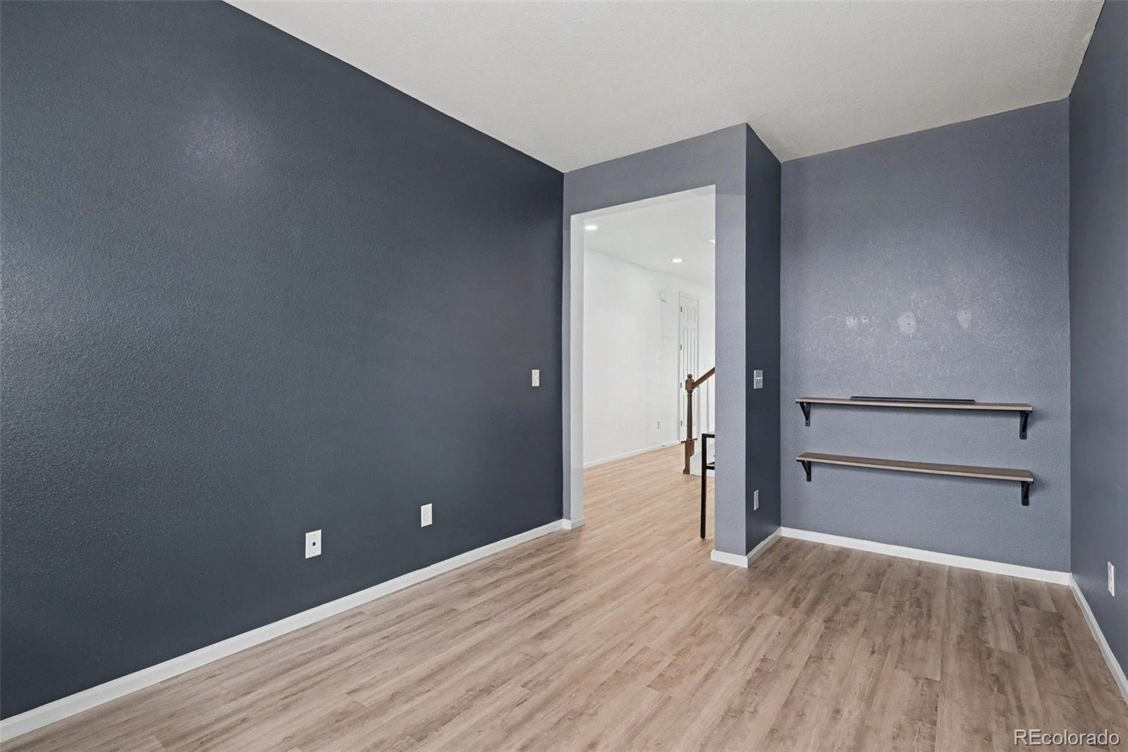 MLS Image #18 for 27536 e byers place,aurora, Colorado