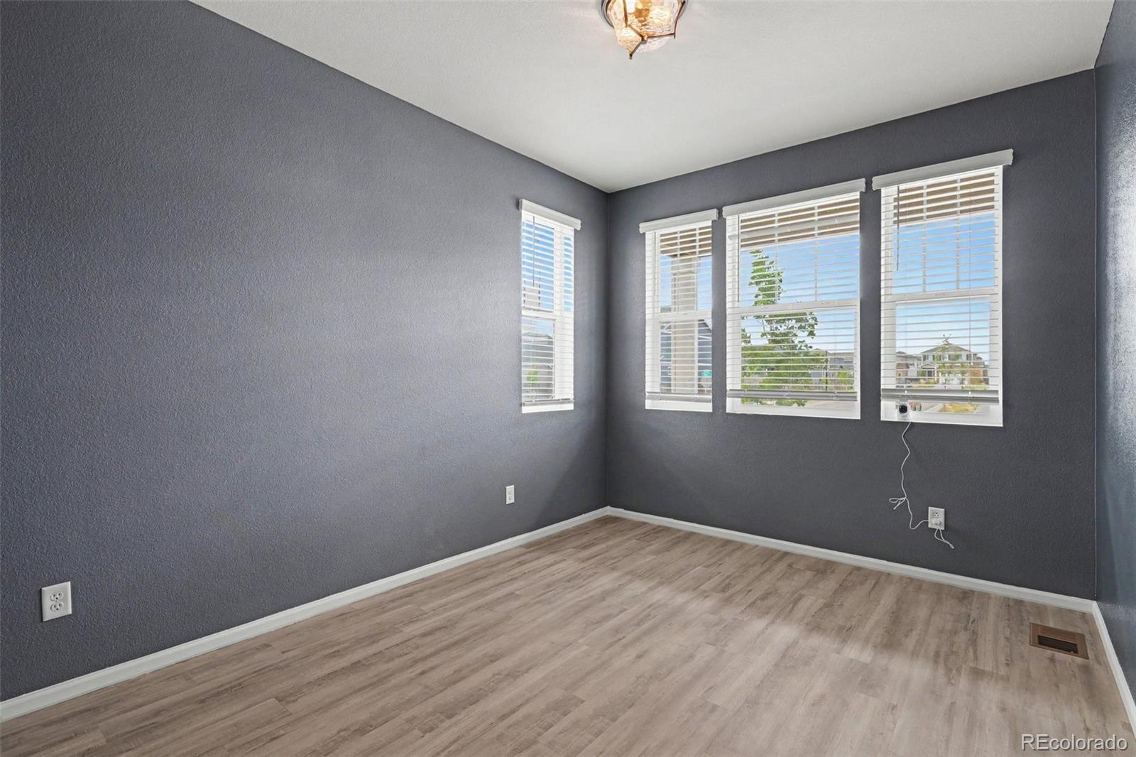 MLS Image #19 for 27536 e byers place,aurora, Colorado
