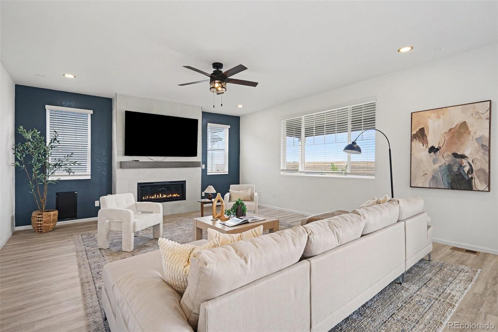 MLS Image #3 for 27536 e byers place,aurora, Colorado