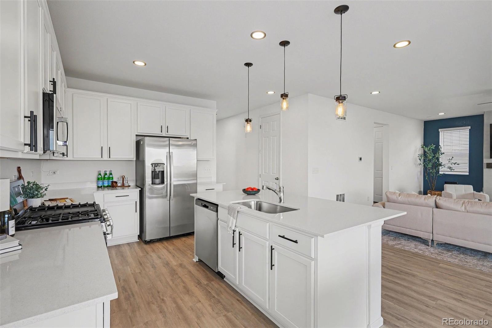 MLS Image #8 for 27536 e byers place,aurora, Colorado