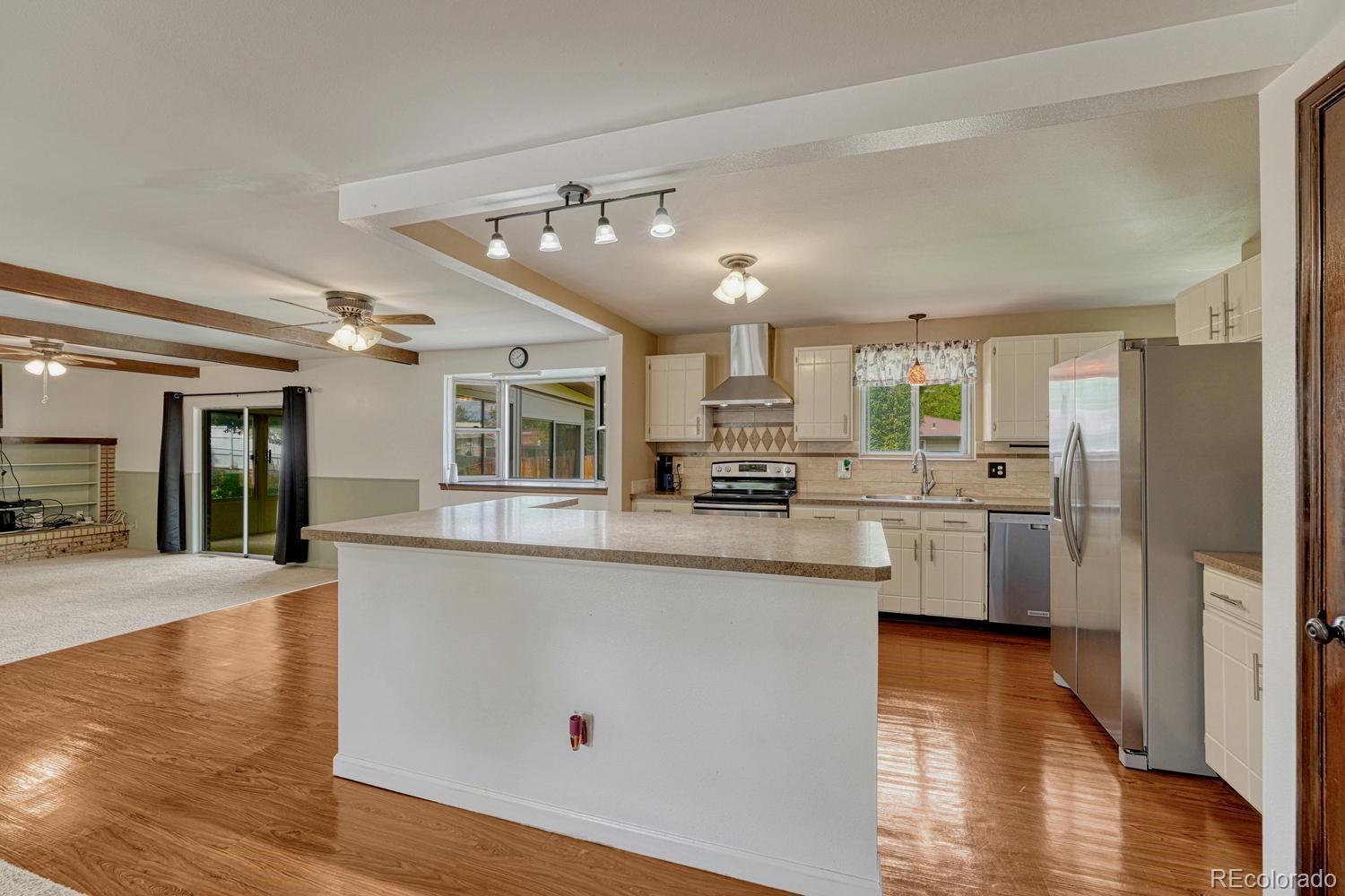 MLS Image #7 for 1327 e 19th street,loveland, Colorado