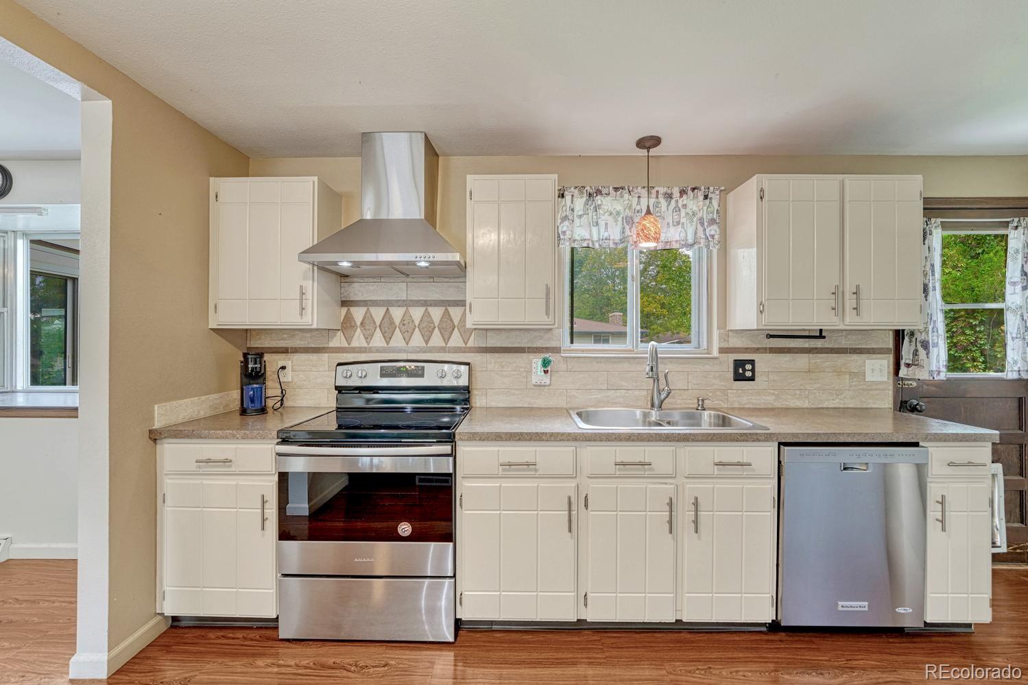 MLS Image #9 for 1327 e 19th street,loveland, Colorado
