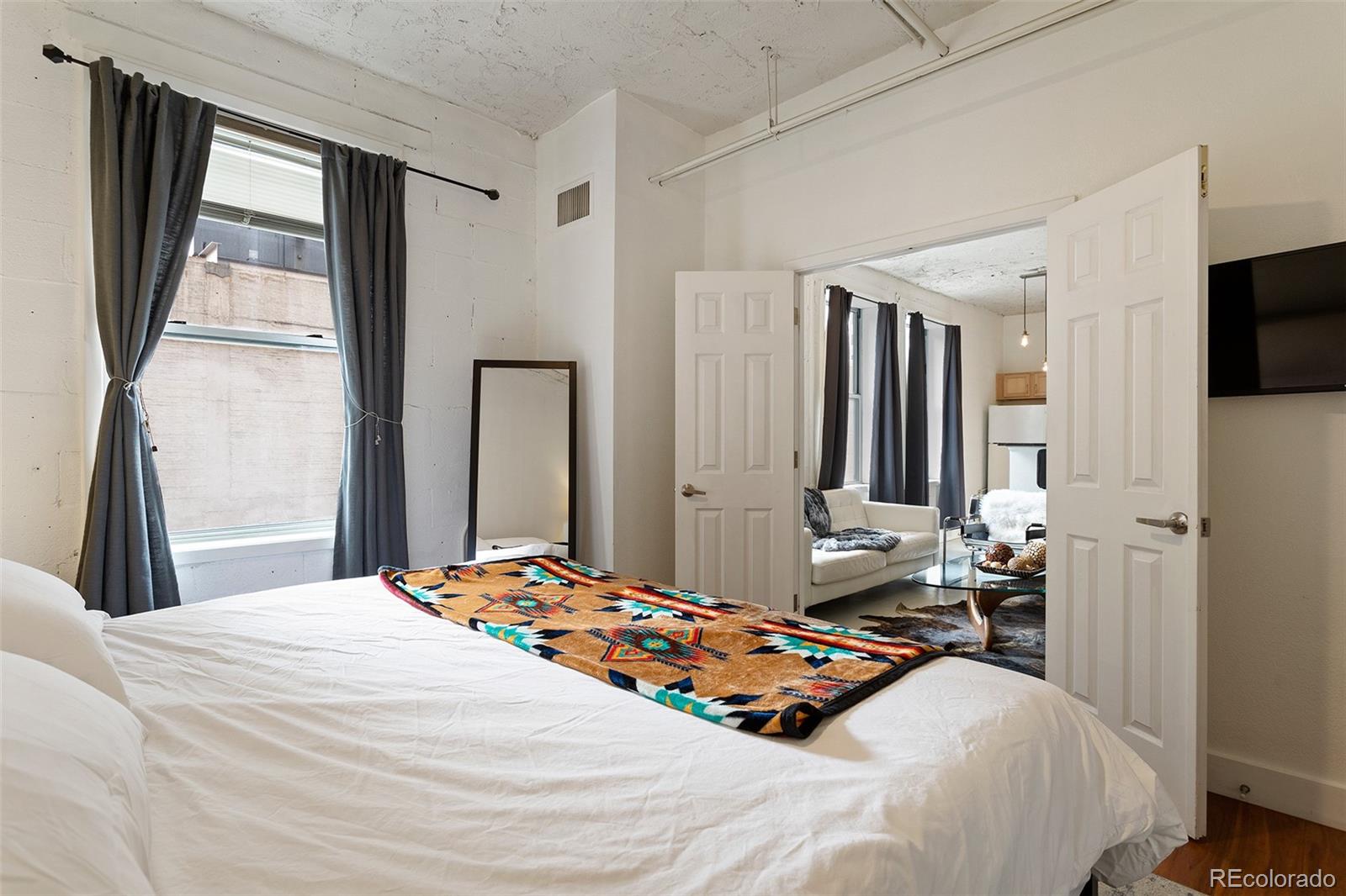MLS Image #14 for 444  17th street,denver, Colorado