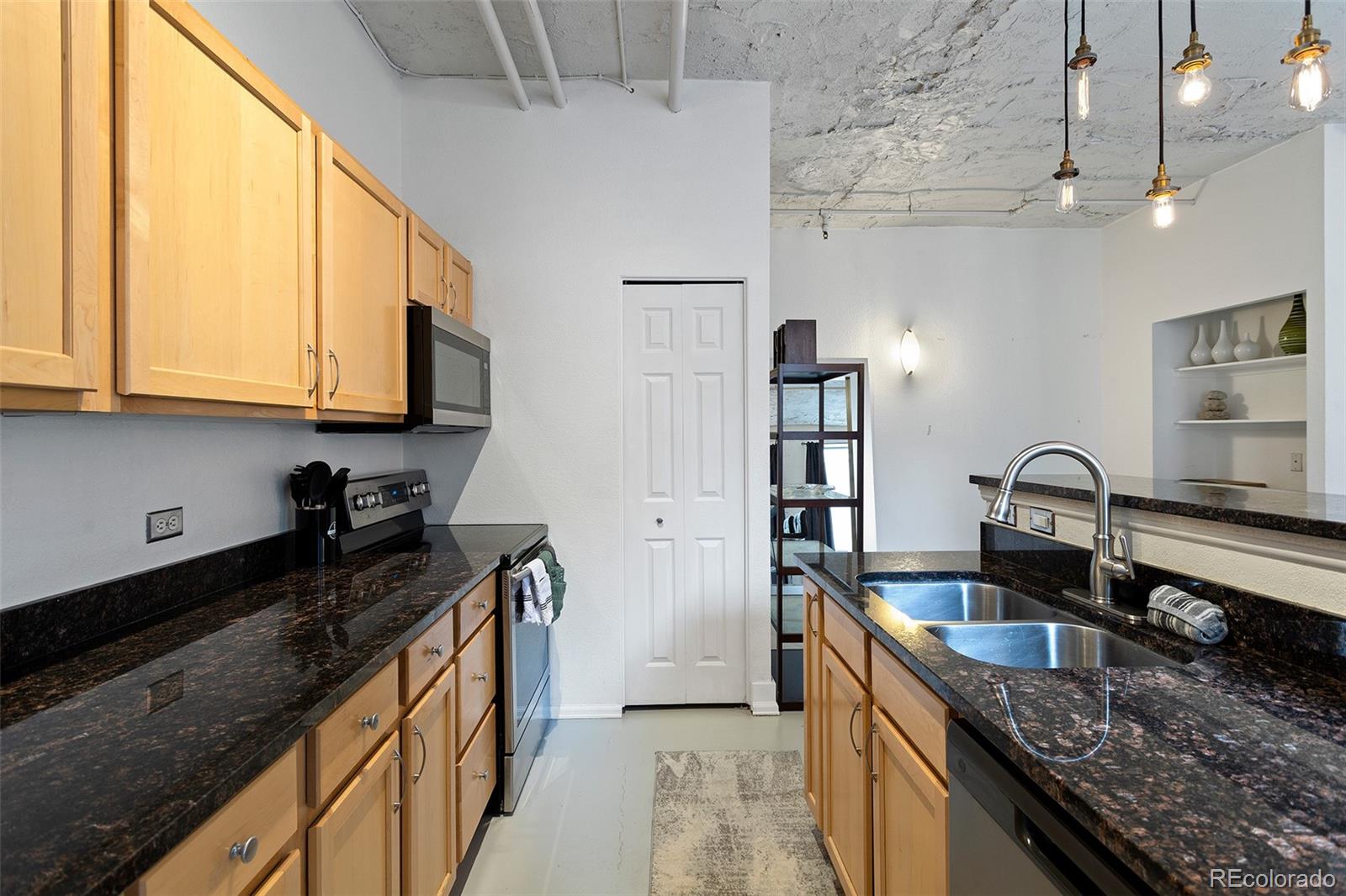 MLS Image #5 for 444  17th street,denver, Colorado