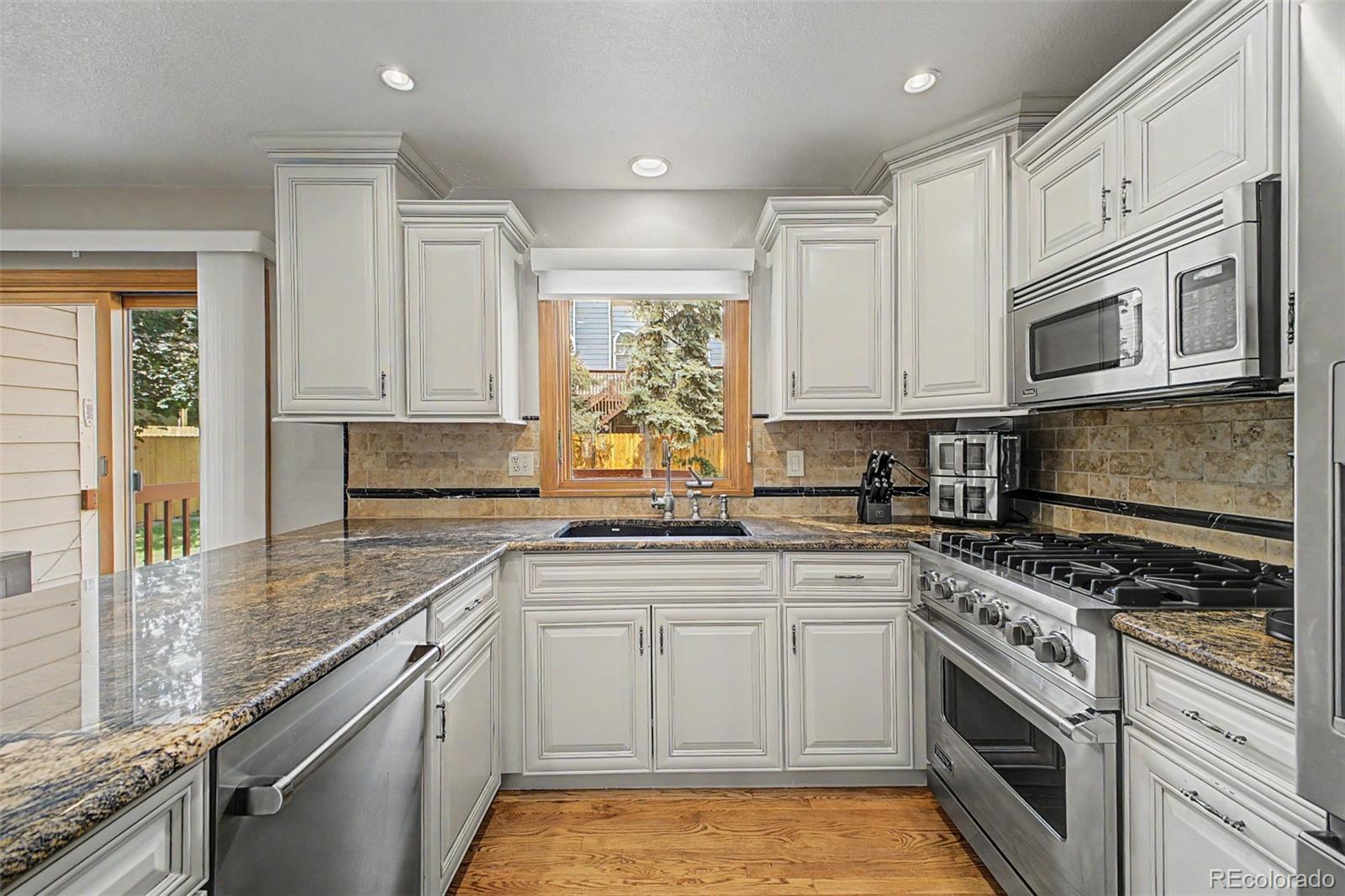 MLS Image #12 for 12619 w 84th drive,arvada, Colorado
