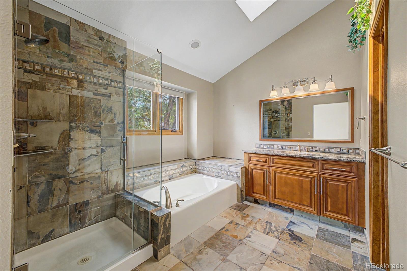 MLS Image #17 for 12619 w 84th drive,arvada, Colorado