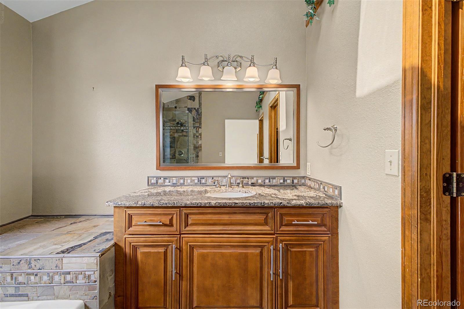 MLS Image #18 for 12619 w 84th drive,arvada, Colorado