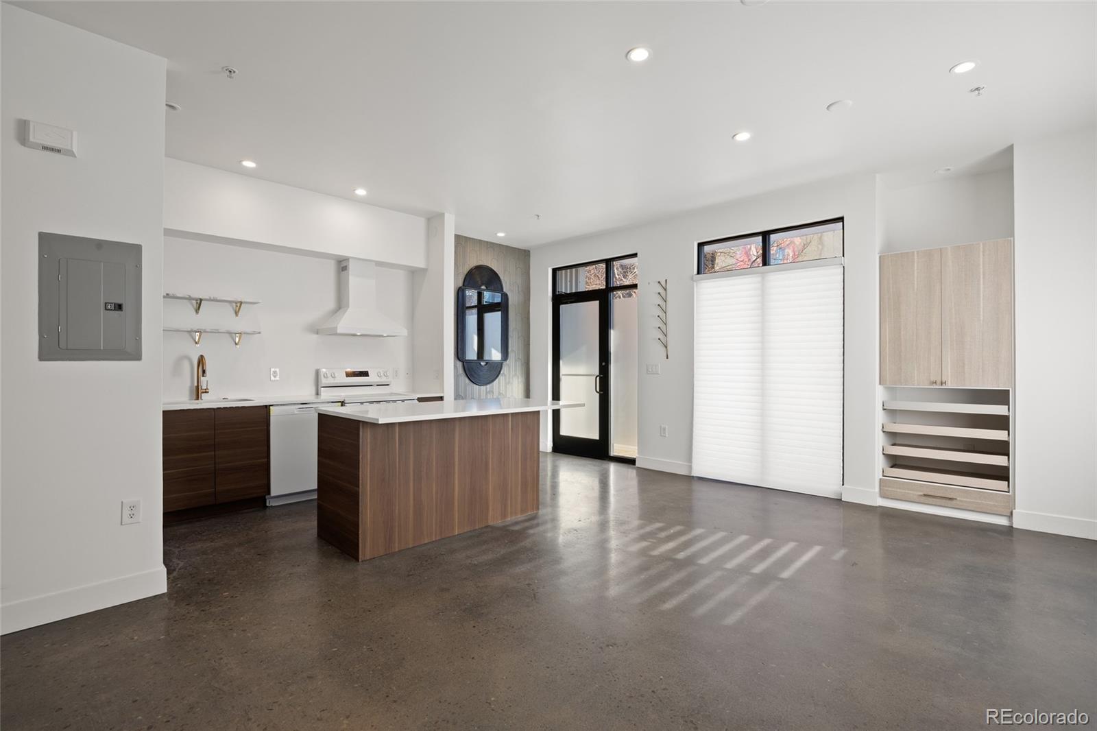 MLS Image #11 for 3149  blake street 101,denver, Colorado