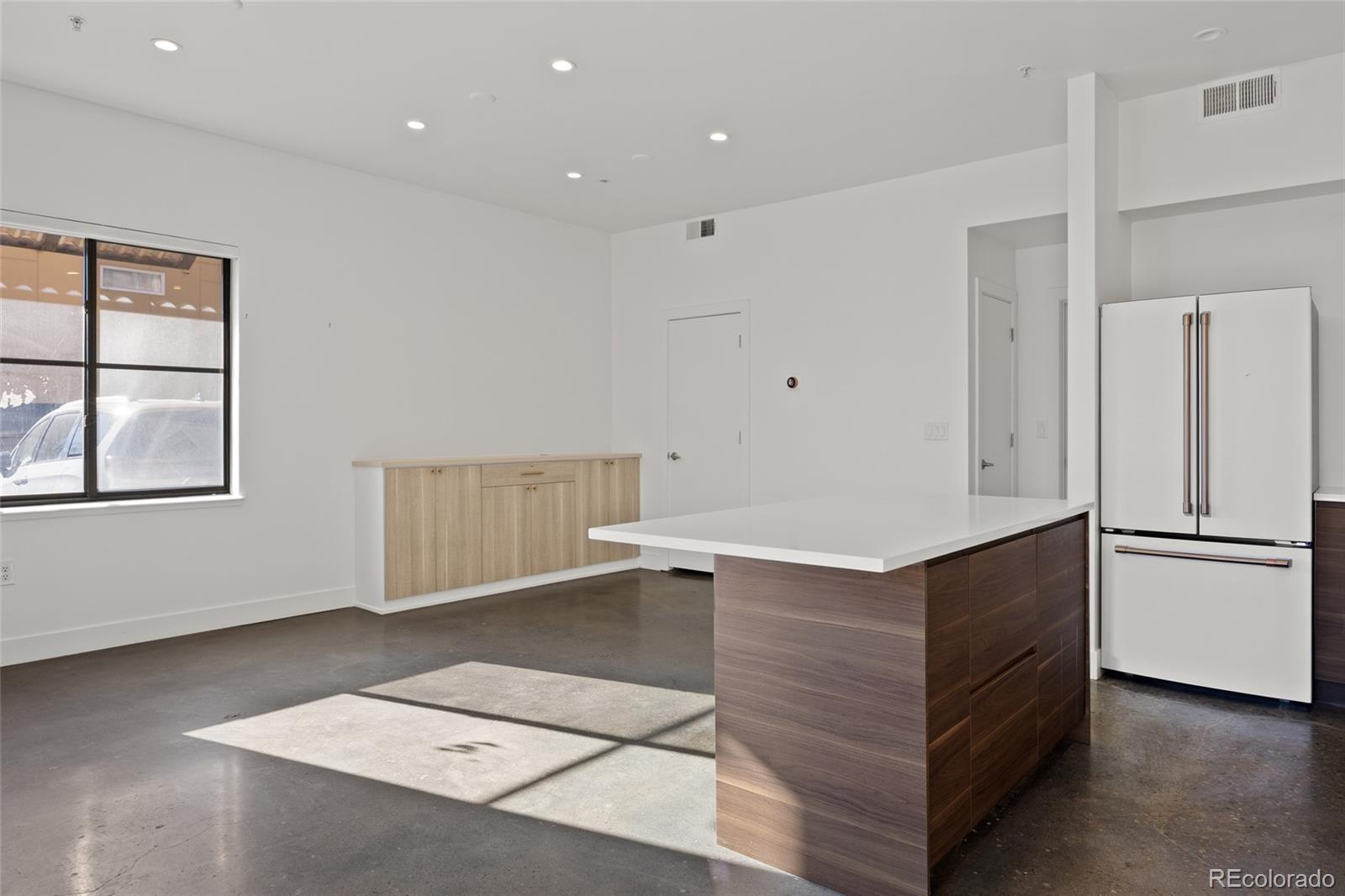 MLS Image #14 for 3149  blake street 101,denver, Colorado