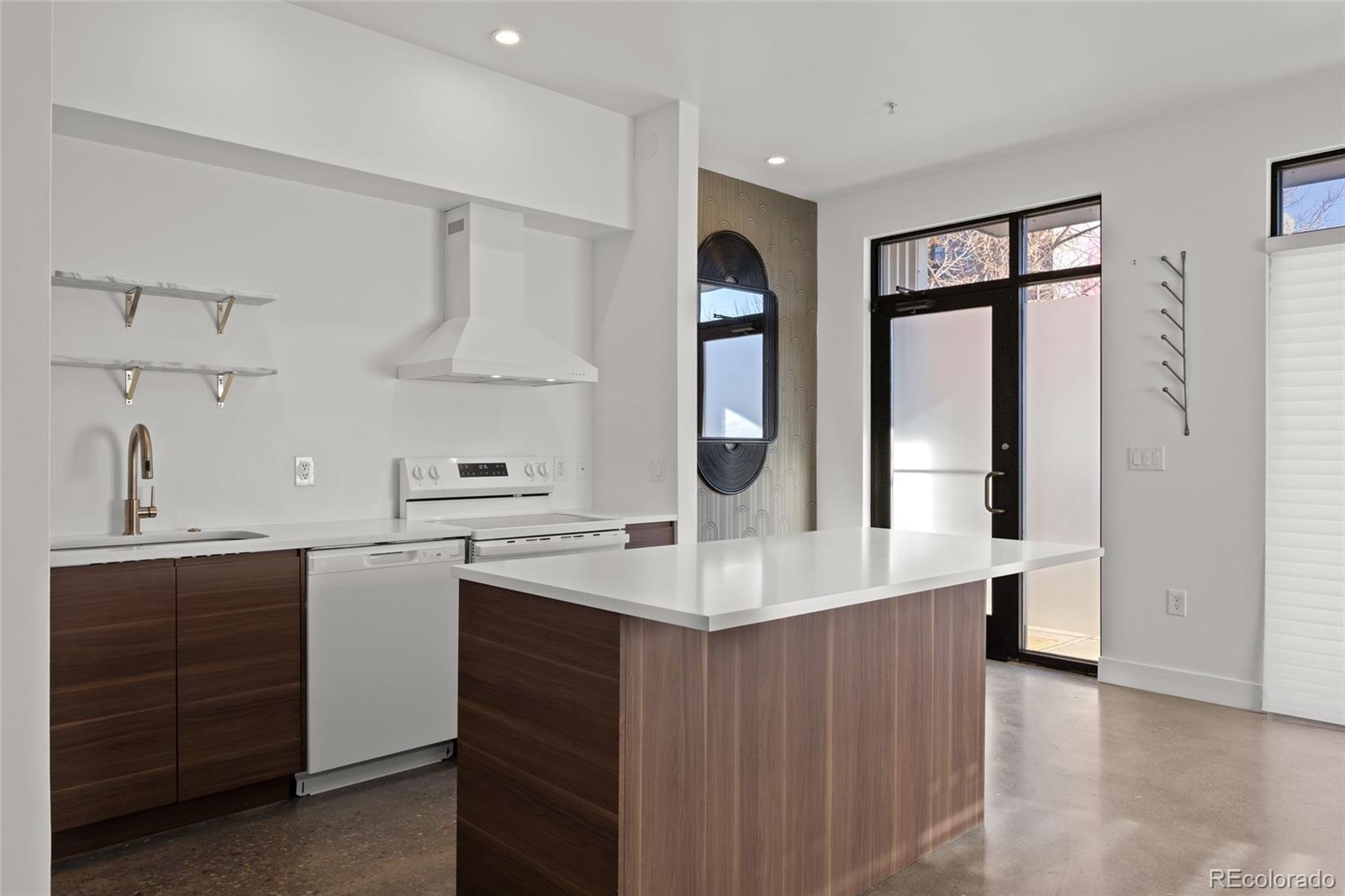 MLS Image #17 for 3149  blake street 101,denver, Colorado