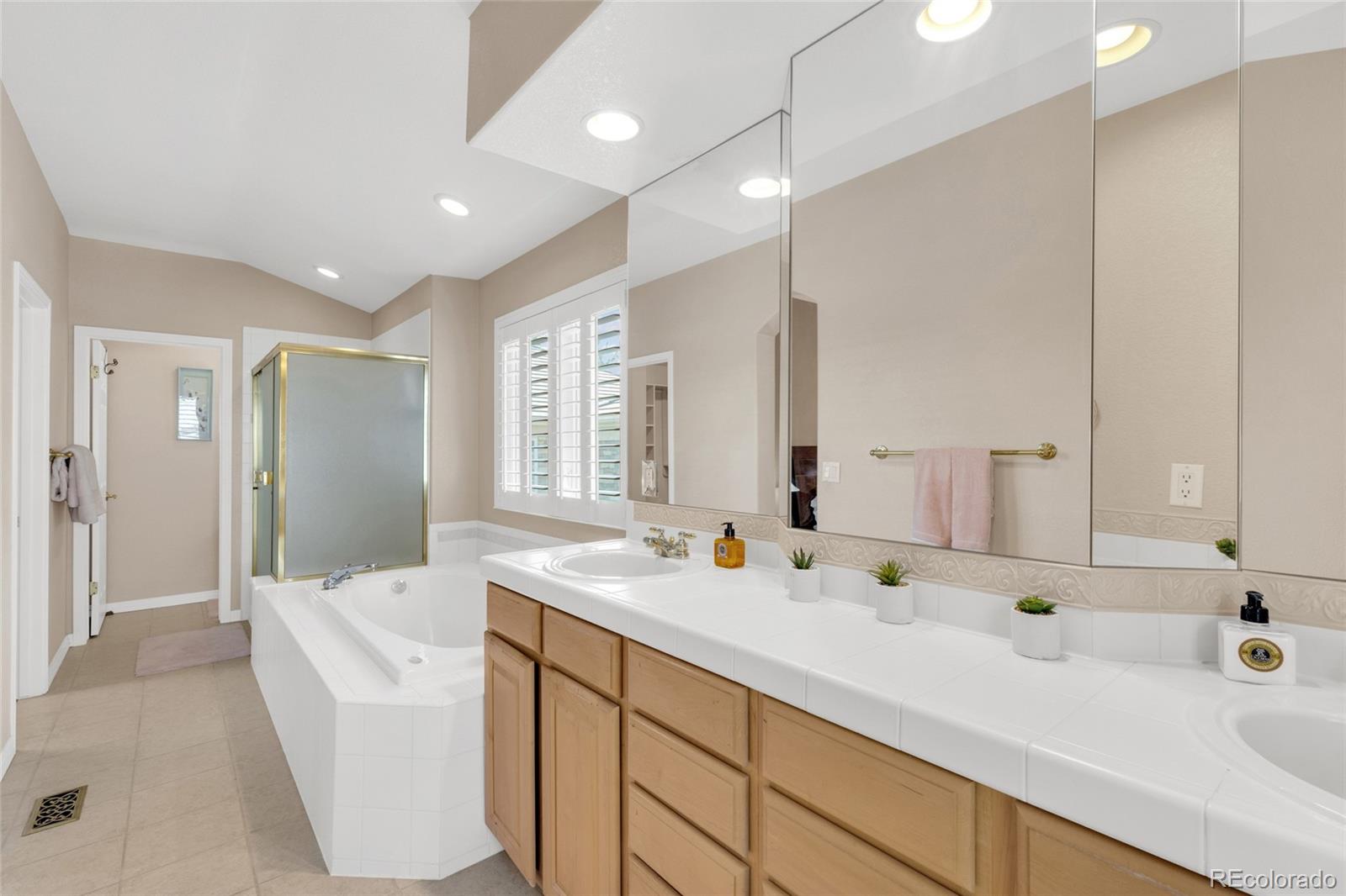 MLS Image #23 for 5041 s auckland court,aurora, Colorado
