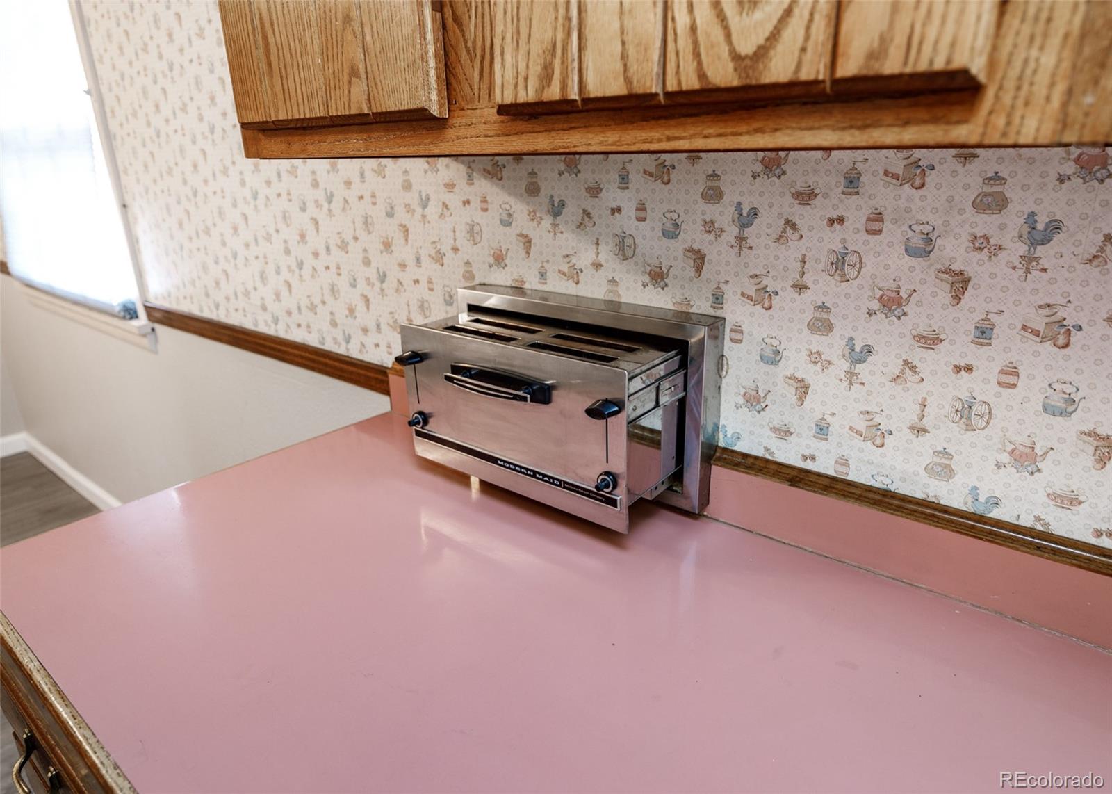 MLS Image #12 for 2203  templeton gap road,colorado springs, Colorado