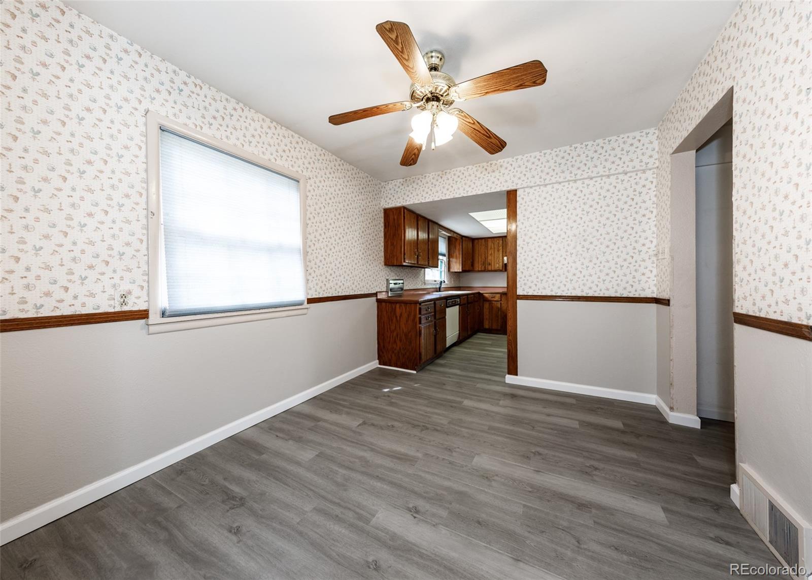 MLS Image #18 for 2203  templeton gap road,colorado springs, Colorado