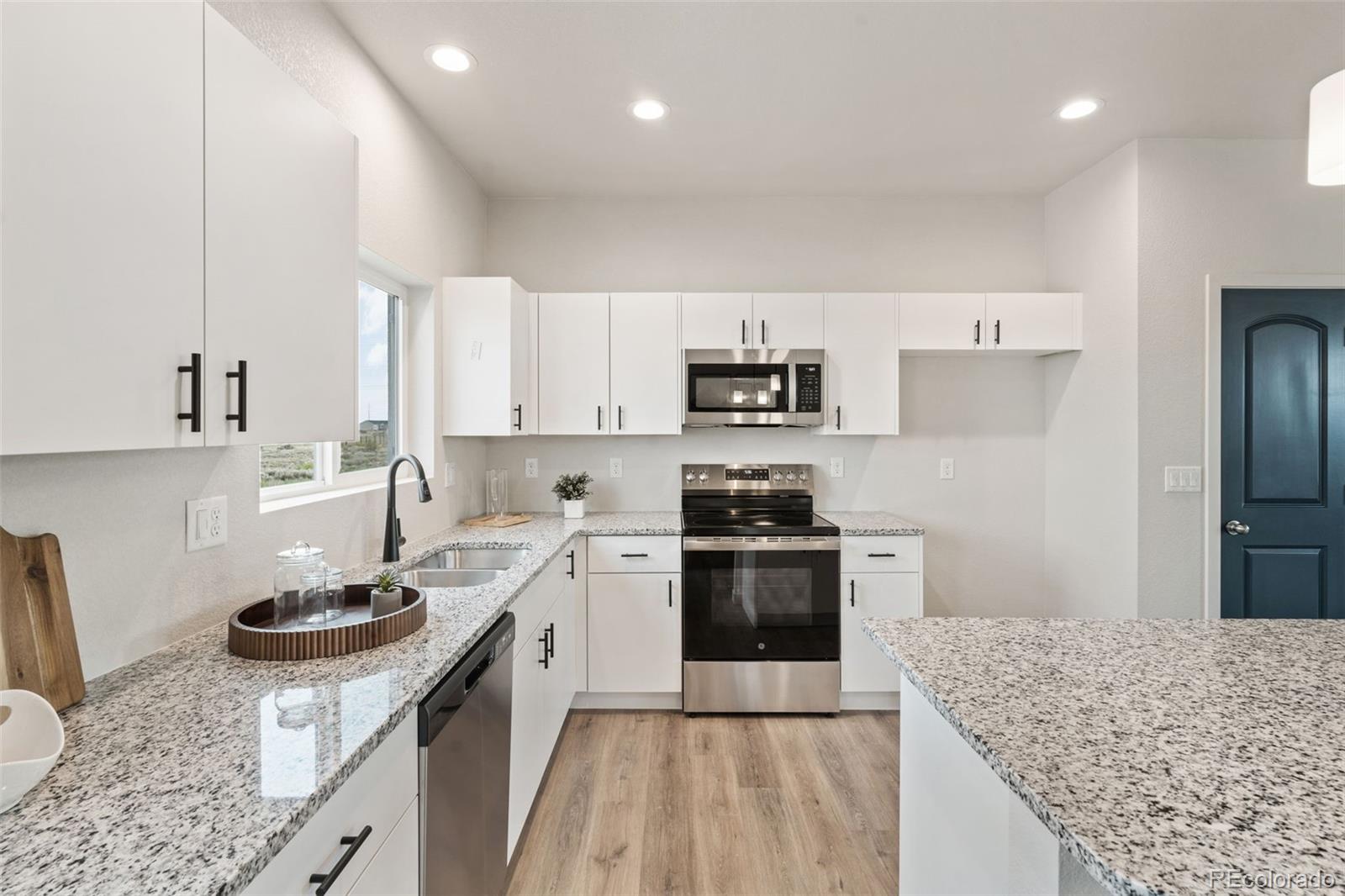 MLS Image #15 for 280 s meriweather drive,pueblo west, Colorado