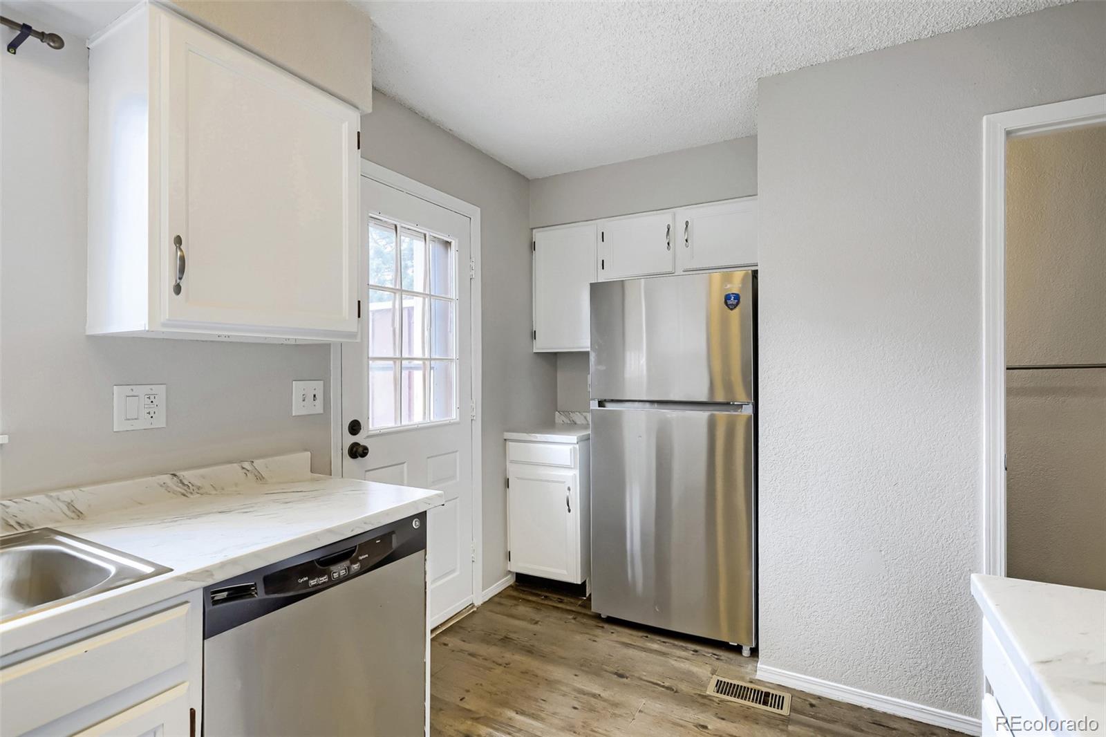 MLS Image #3 for 12041 e ford circle,aurora, Colorado