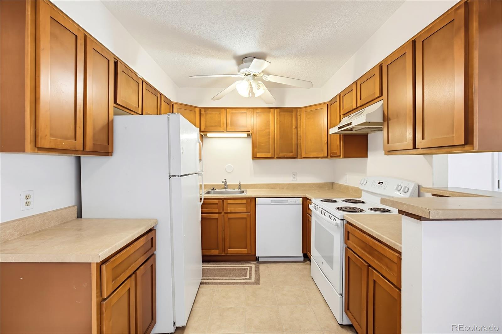 MLS Image #15 for 3344 s ammons street,lakewood, Colorado
