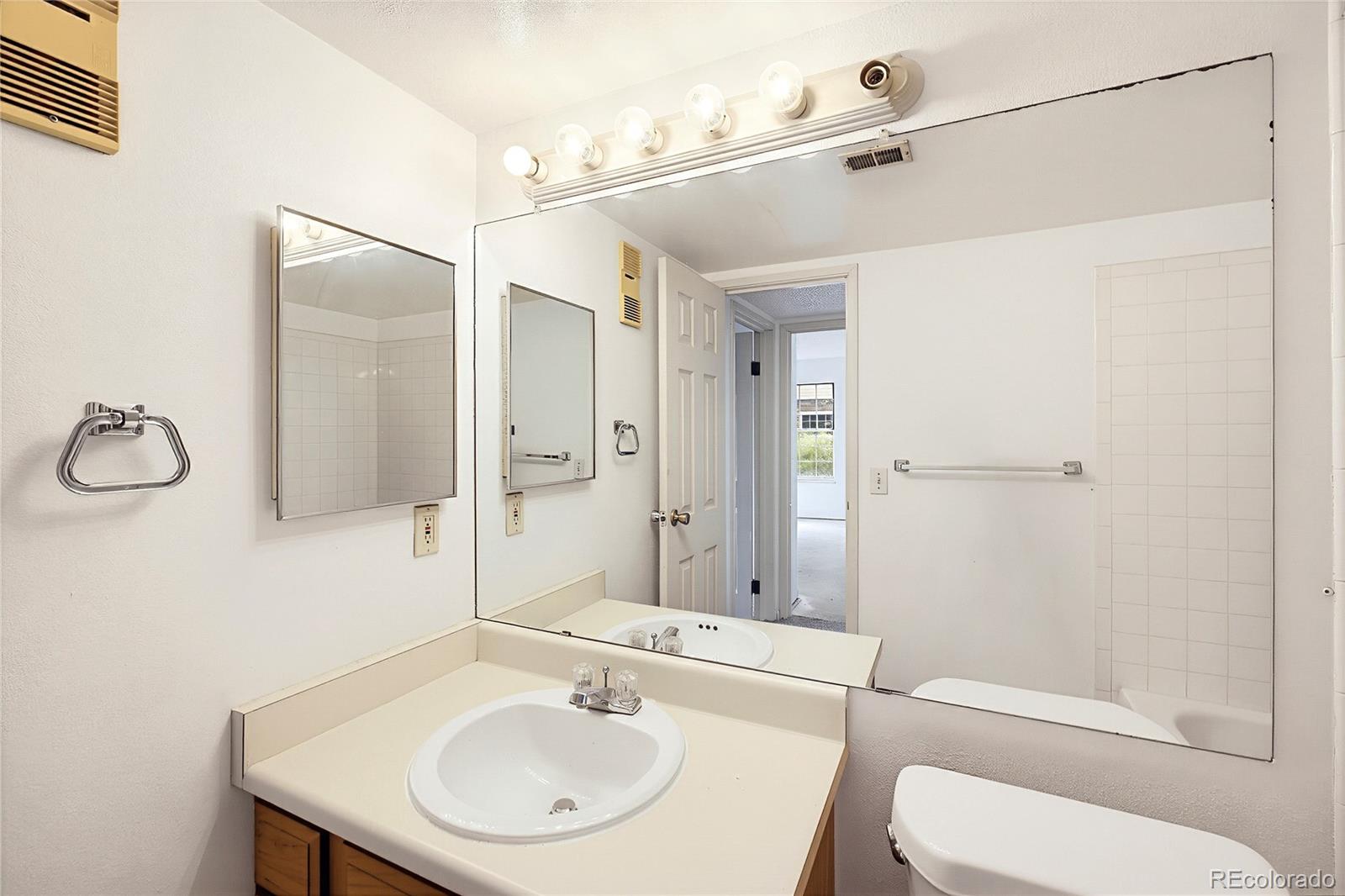 MLS Image #25 for 3344 s ammons street,lakewood, Colorado