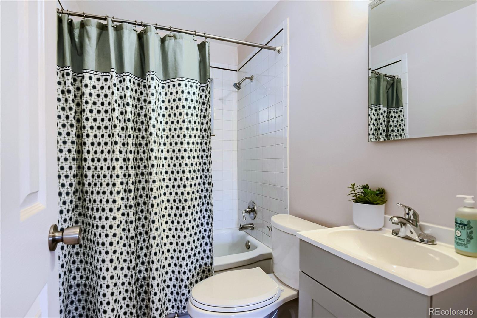 MLS Image #9 for 1460 s osceola street,denver, Colorado
