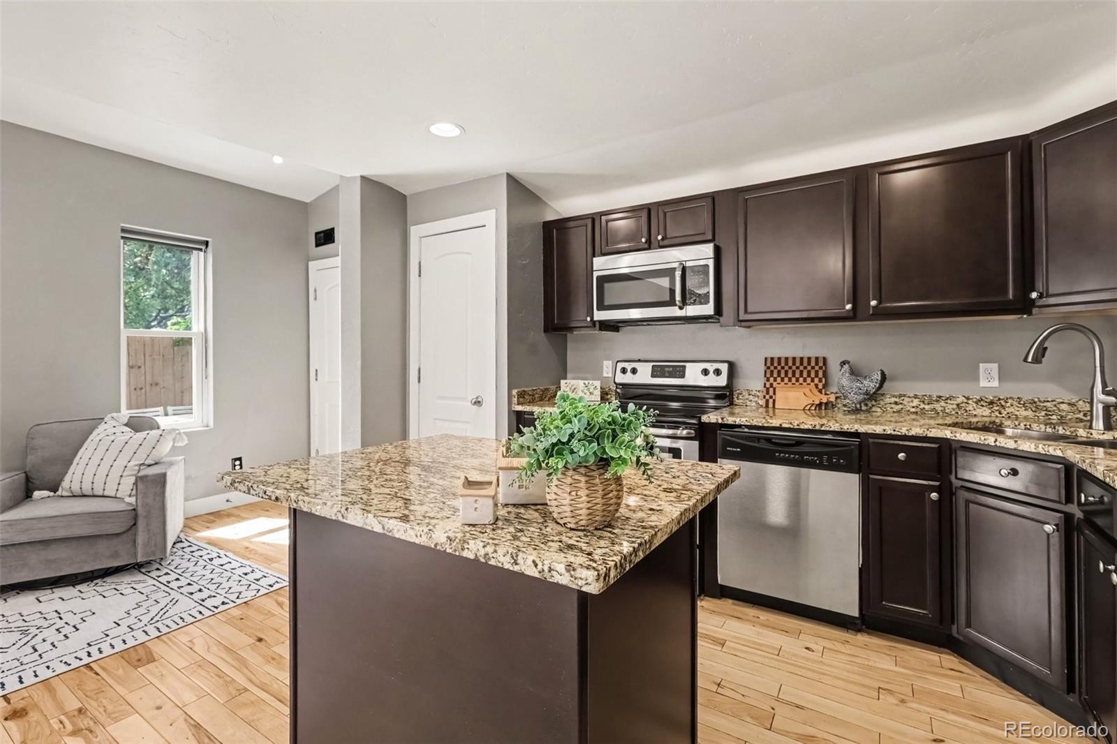 MLS Image #10 for 3817  vrain street,denver, Colorado