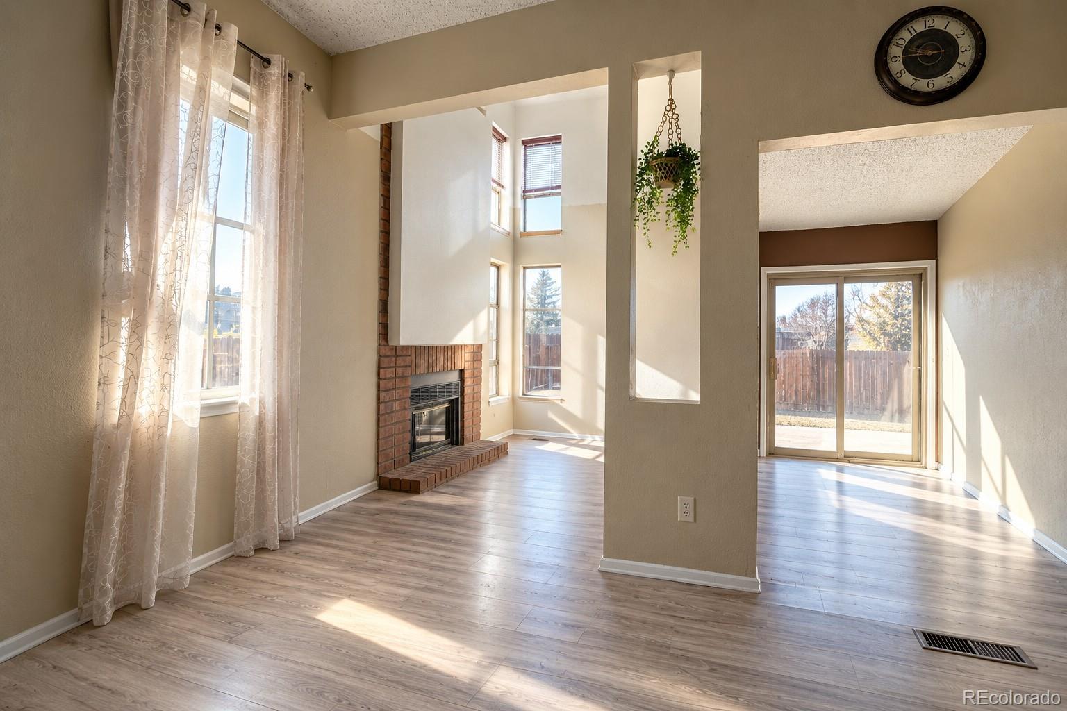 MLS Image #13 for 4336  del rio court,denver, Colorado