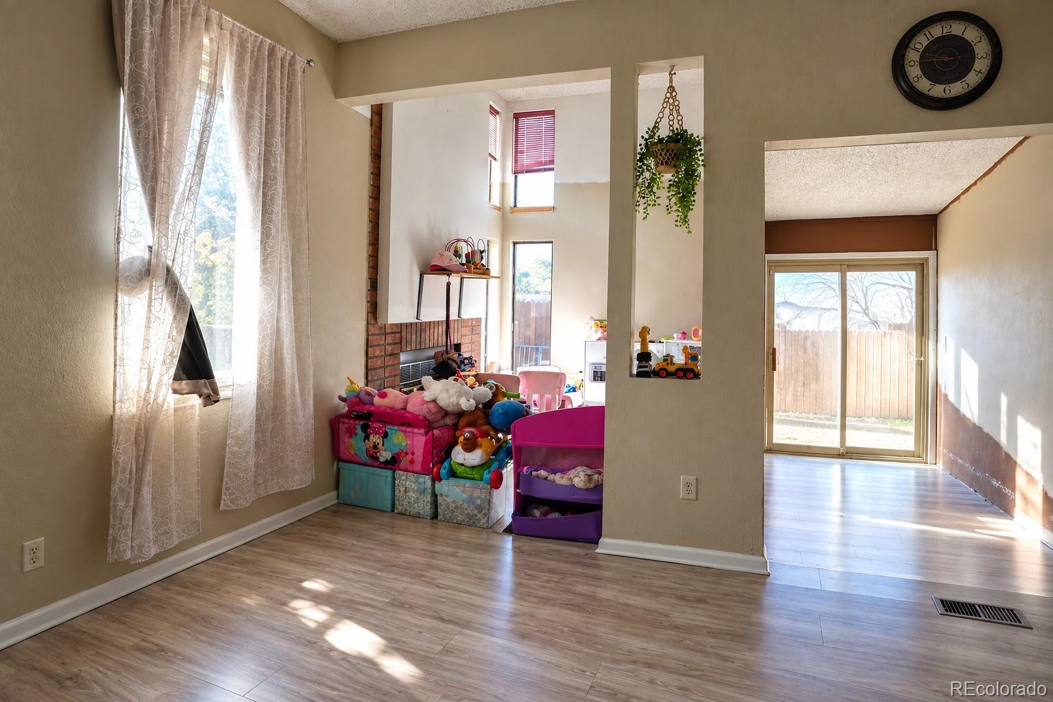 MLS Image #15 for 4336  del rio court,denver, Colorado