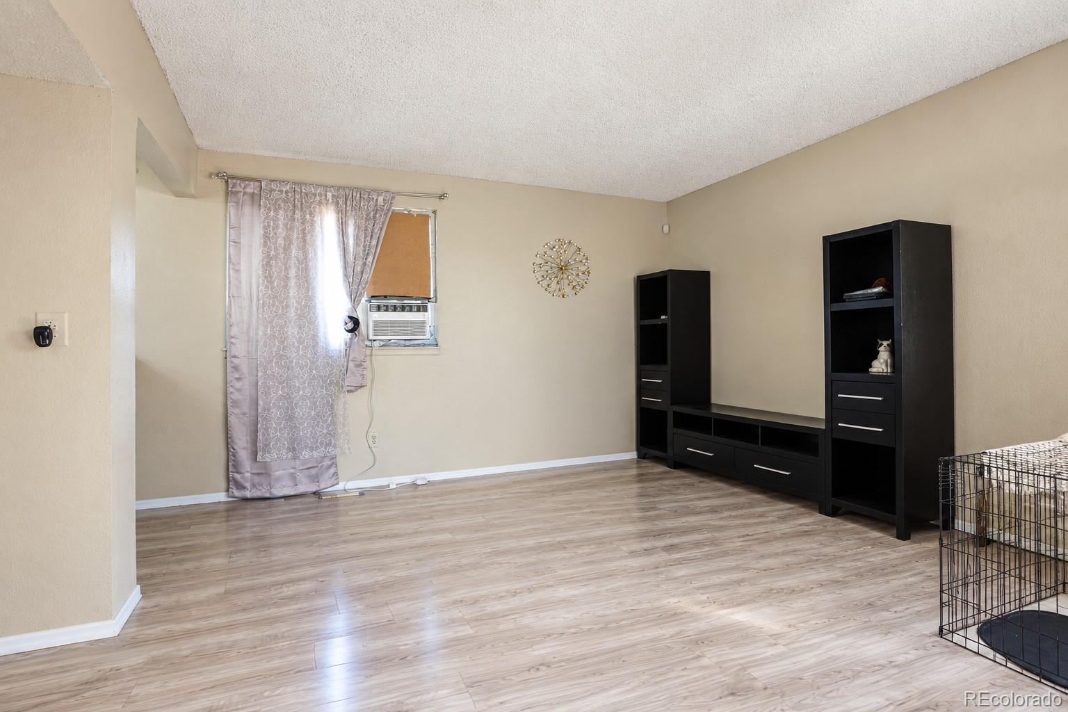MLS Image #16 for 4336  del rio court,denver, Colorado