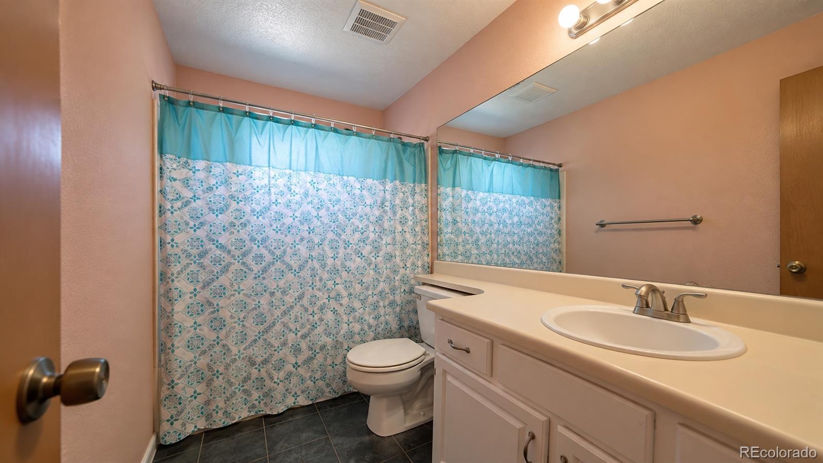 MLS Image #3 for 4336  del rio court,denver, Colorado