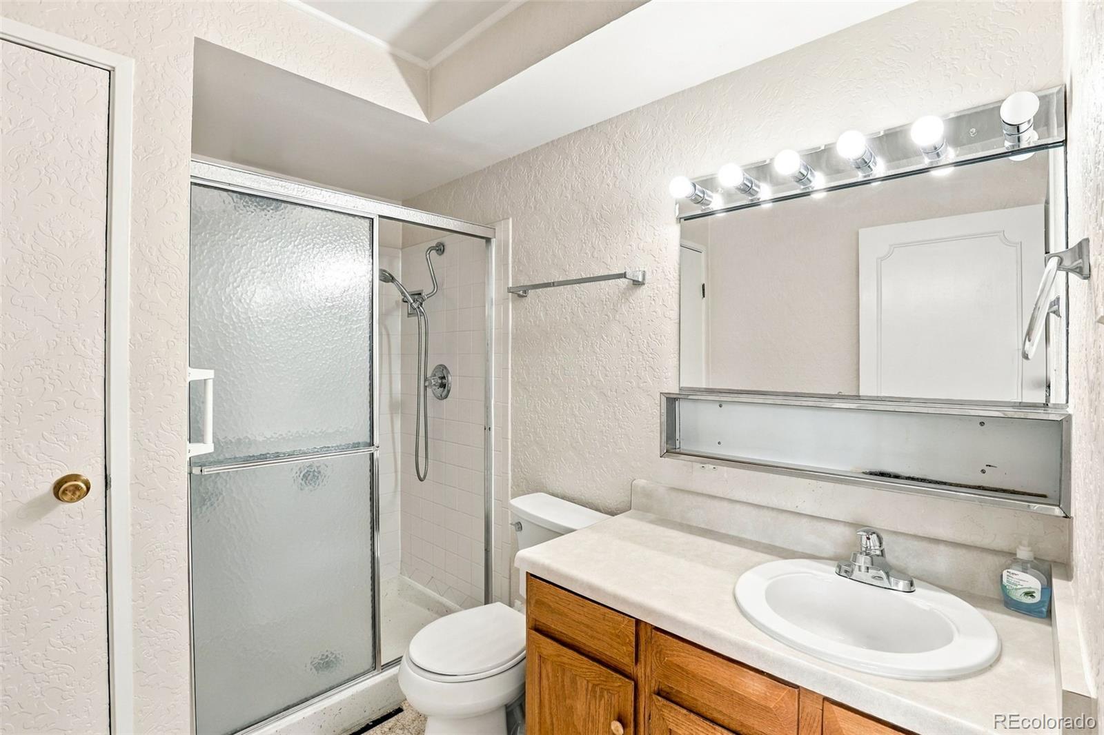 MLS Image #8 for 13635 e bates avenue,aurora, Colorado