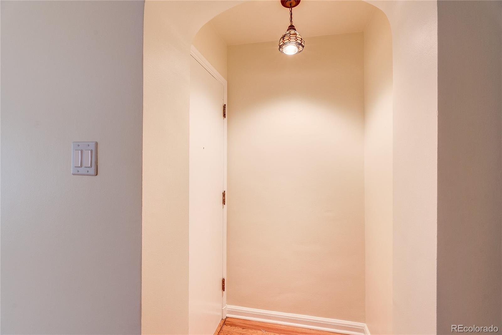 MLS Image #17 for 949 n emerson street,denver, Colorado