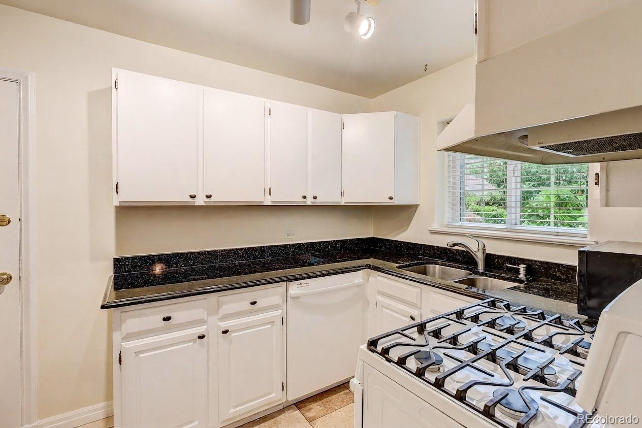 MLS Image #3 for 949 n emerson street,denver, Colorado