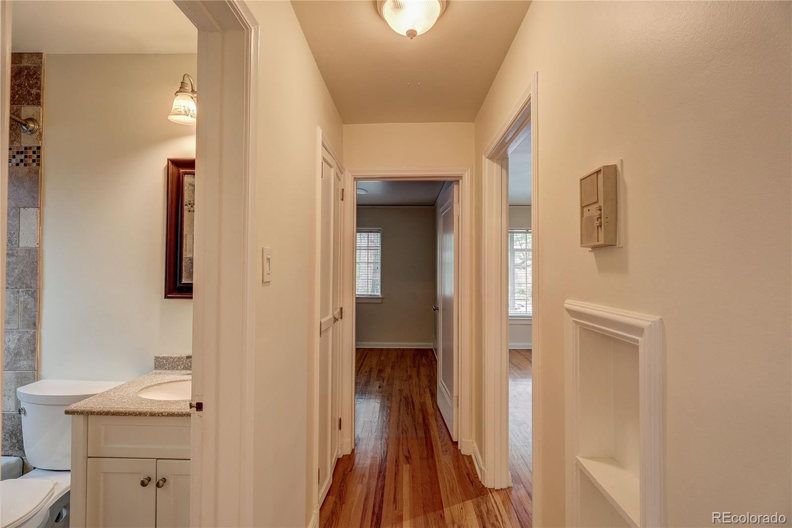 MLS Image #7 for 949 n emerson street,denver, Colorado