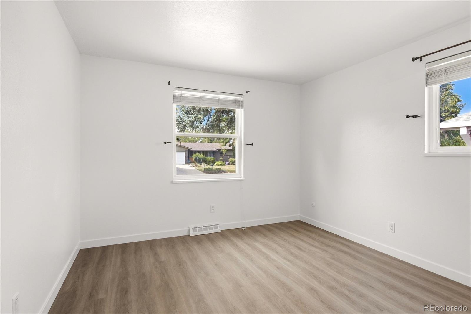 MLS Image #16 for 416 s uvalda circle,aurora, Colorado