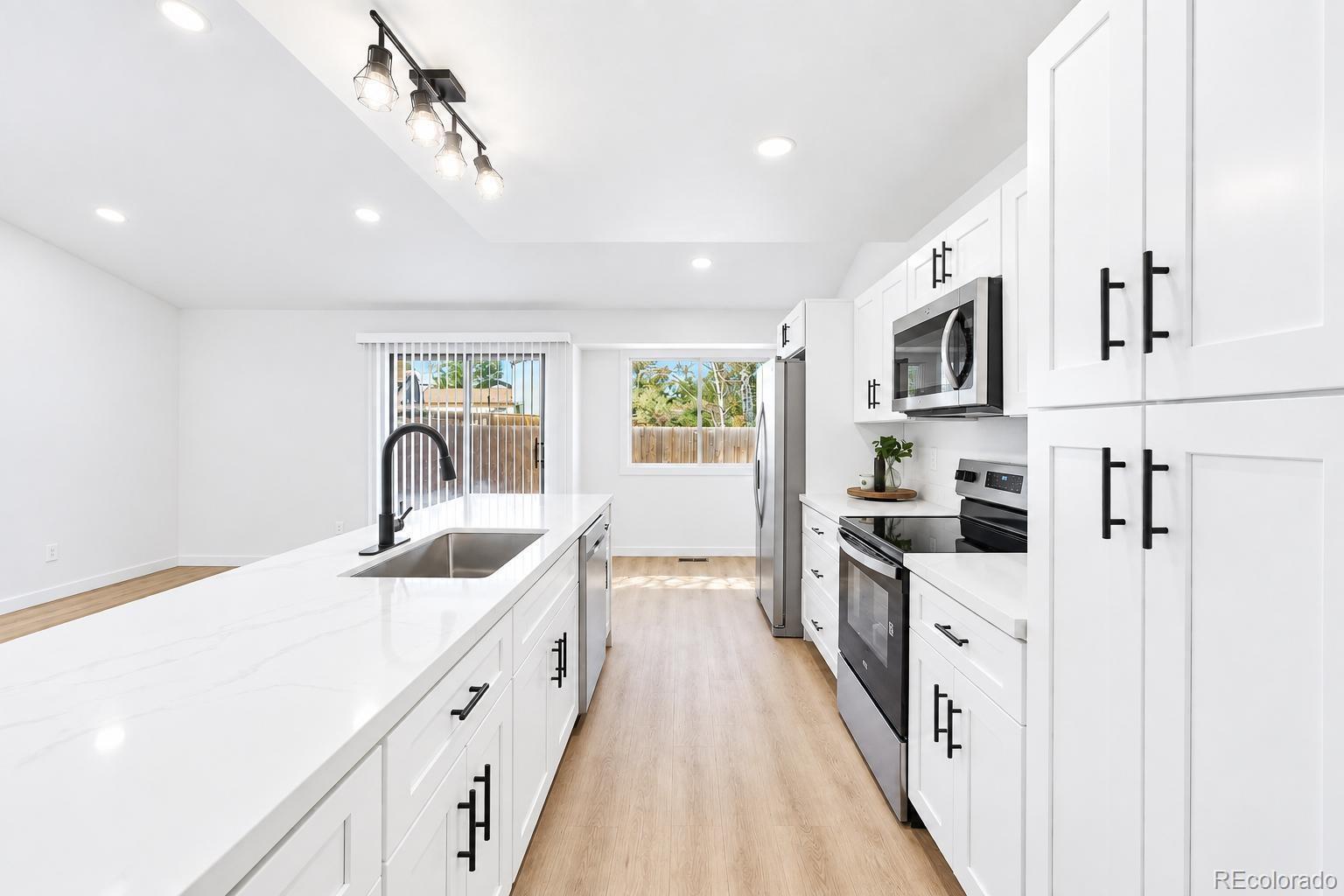MLS Image #6 for 3533 s richfield circle,aurora, Colorado