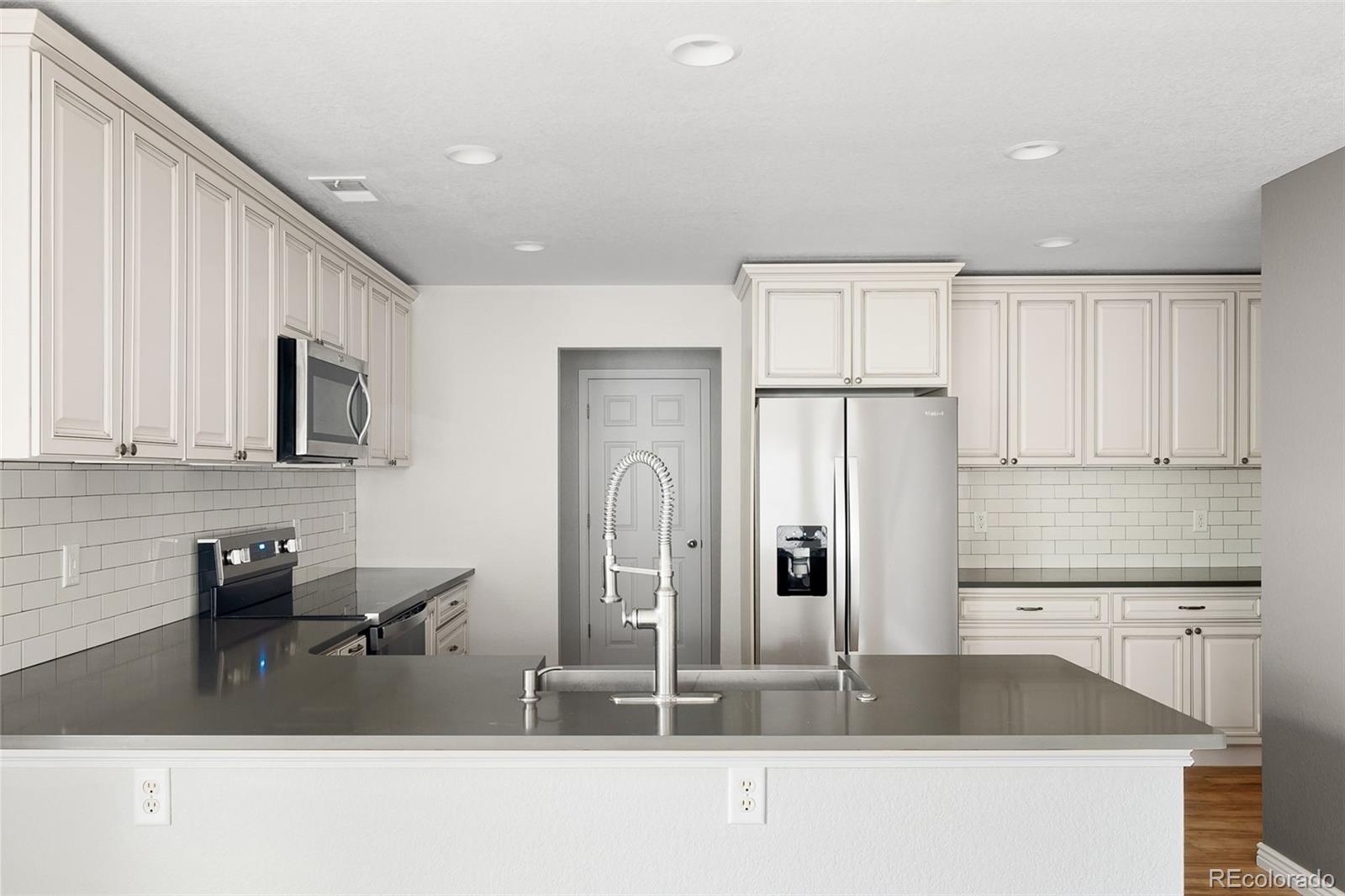 MLS Image #6 for 2402  quartz street,castle rock, Colorado