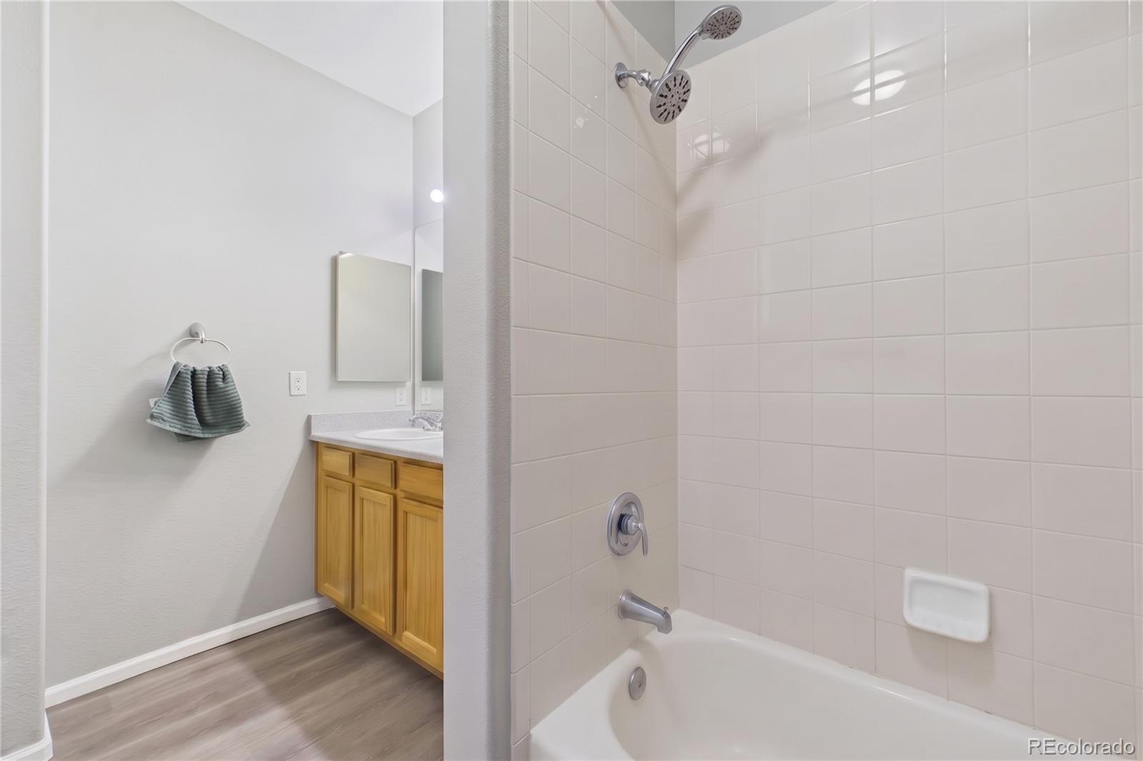 MLS Image #4 for 7170 s wenatchee way f,aurora, Colorado