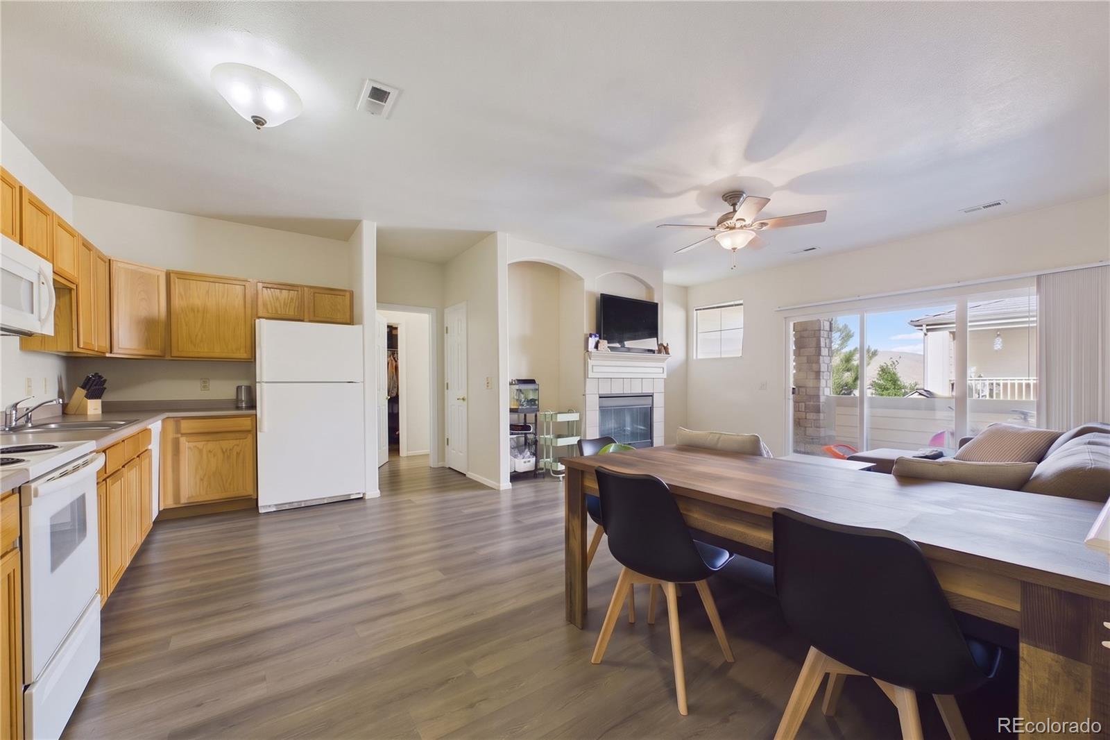 MLS Image #7 for 7170 s wenatchee way f,aurora, Colorado