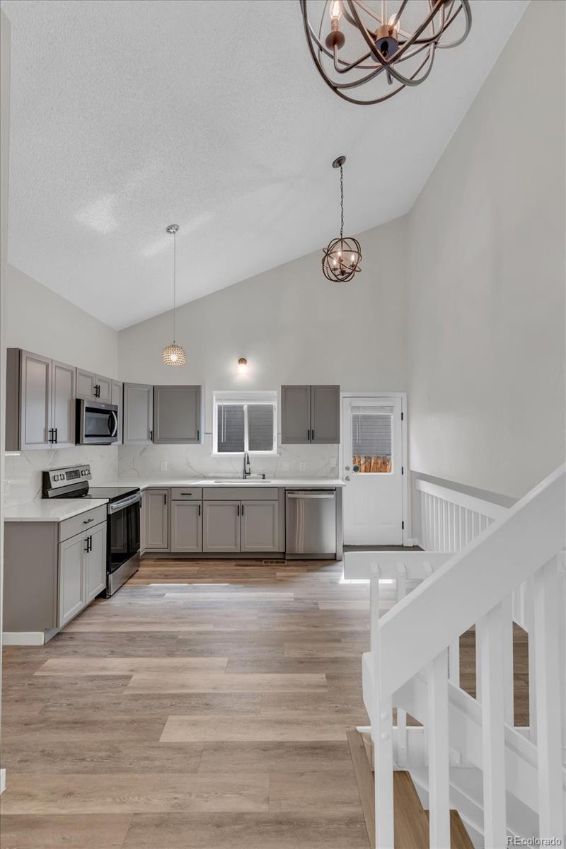 MLS Image #12 for 10041  raritan way,thornton, Colorado