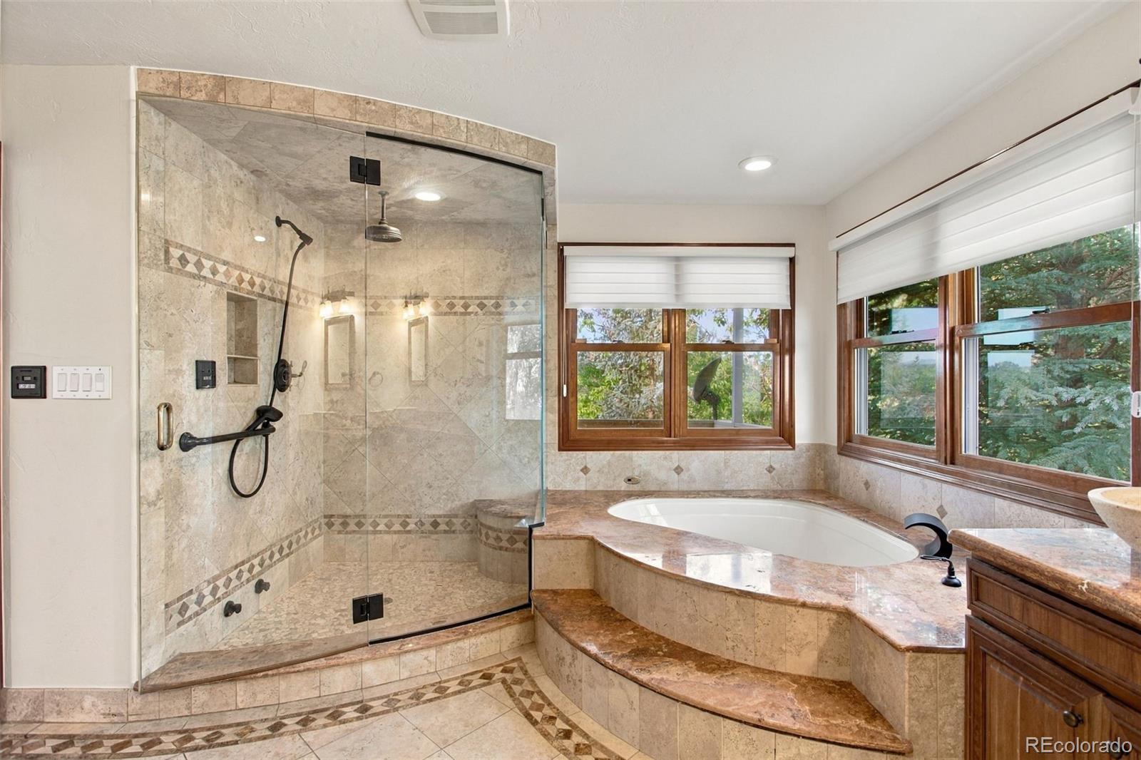 MLS Image #26 for 7039 s locust place,centennial, Colorado