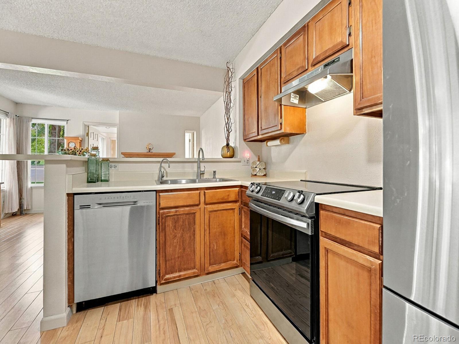MLS Image #11 for 13823 e lehigh avenue a,aurora, Colorado