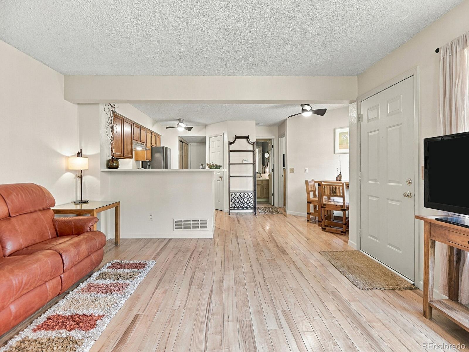MLS Image #7 for 13823 e lehigh avenue a,aurora, Colorado
