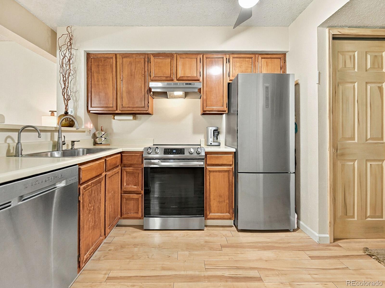 MLS Image #9 for 13823 e lehigh avenue a,aurora, Colorado