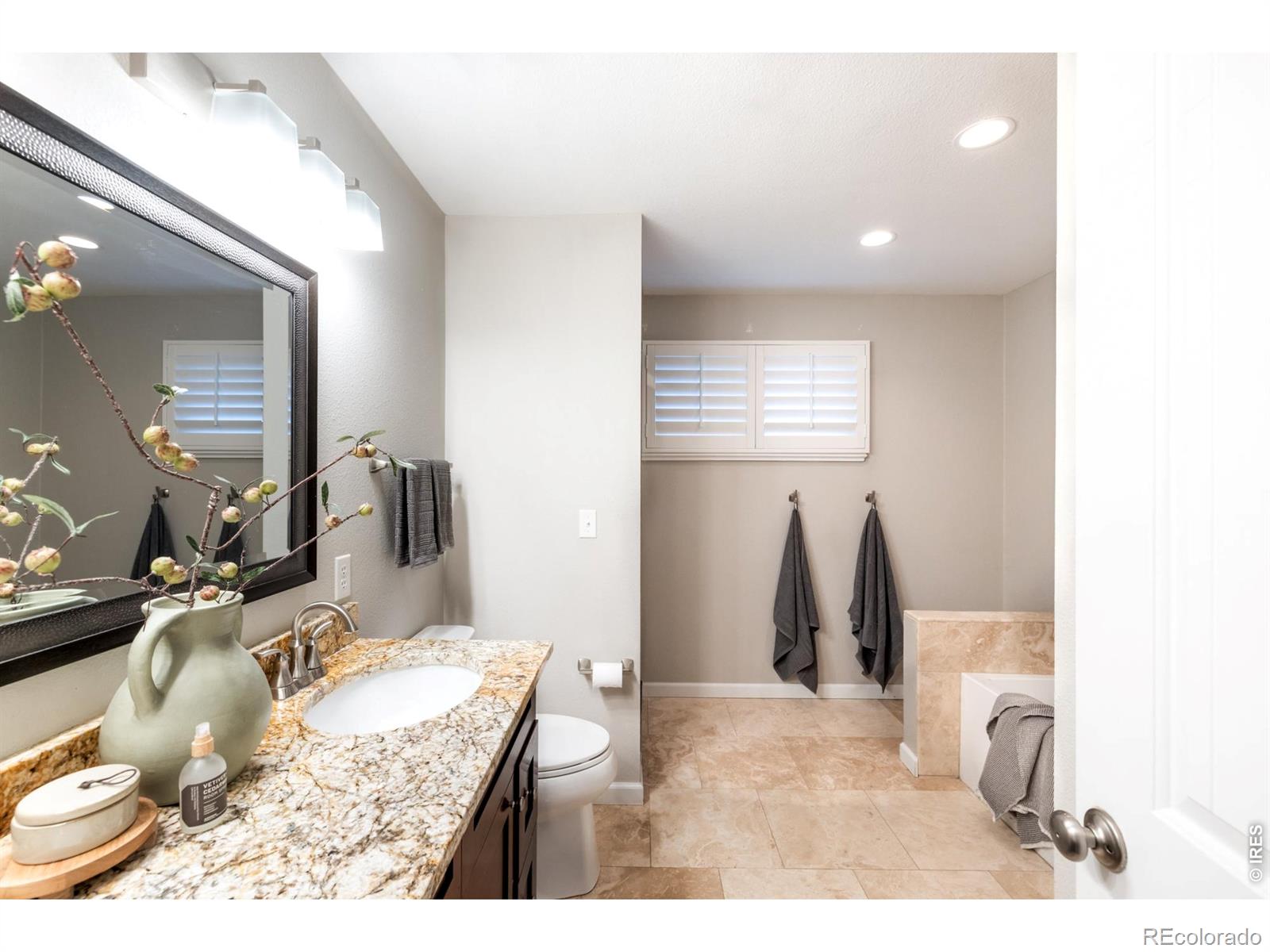 MLS Image #16 for 6114 s fairfield street,littleton, Colorado