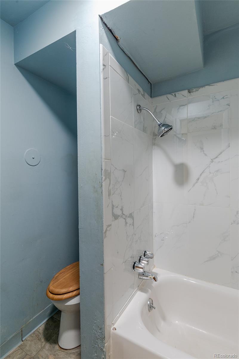 MLS Image #17 for 1525 s holly street,denver, Colorado