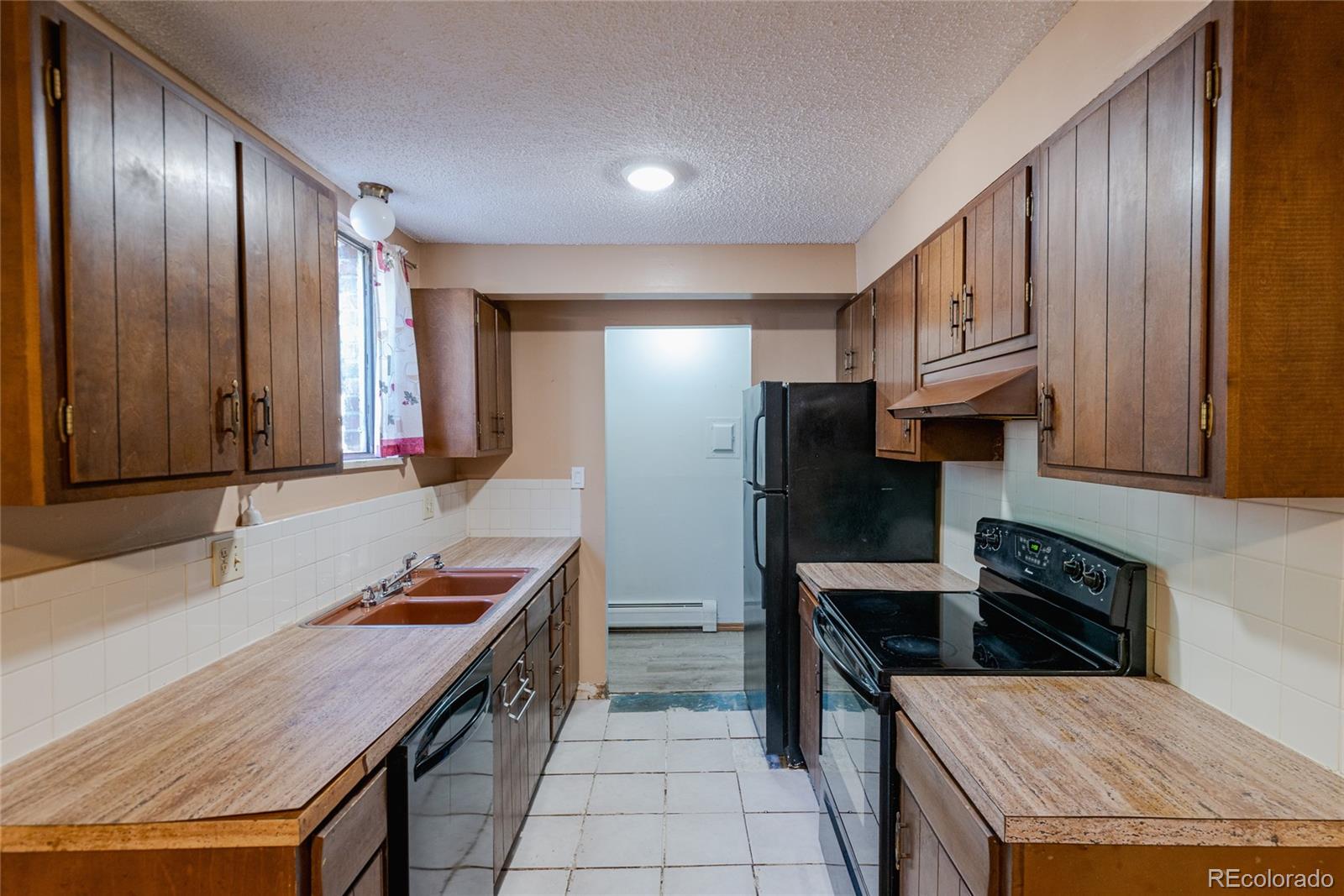 MLS Image #7 for 1525 s holly street,denver, Colorado
