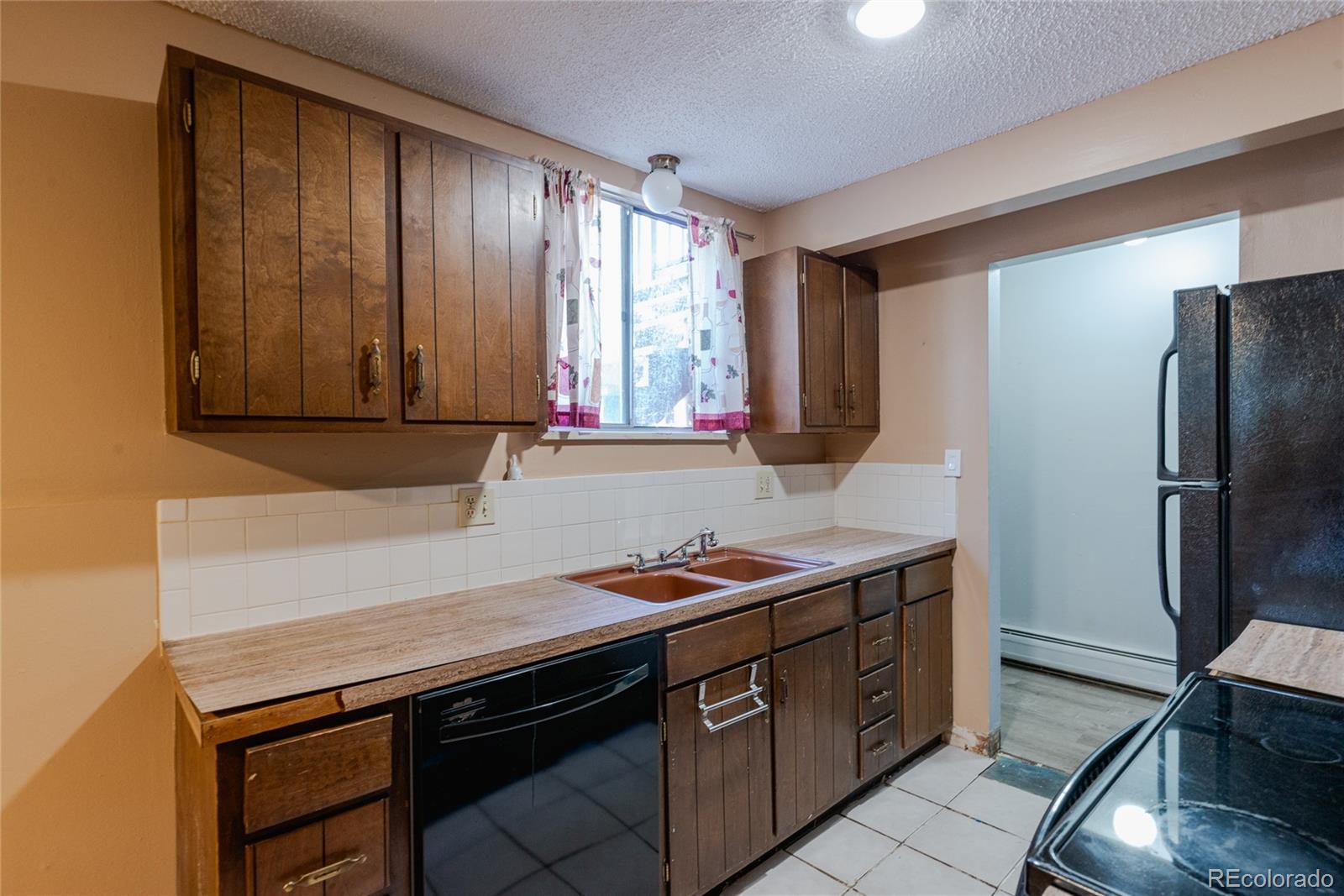 MLS Image #8 for 1525 s holly street,denver, Colorado