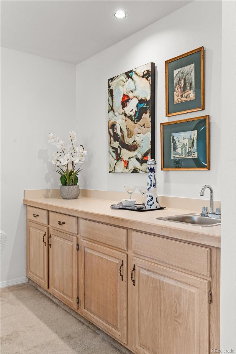 MLS Image #11 for 10000 e yale avenue,denver, Colorado