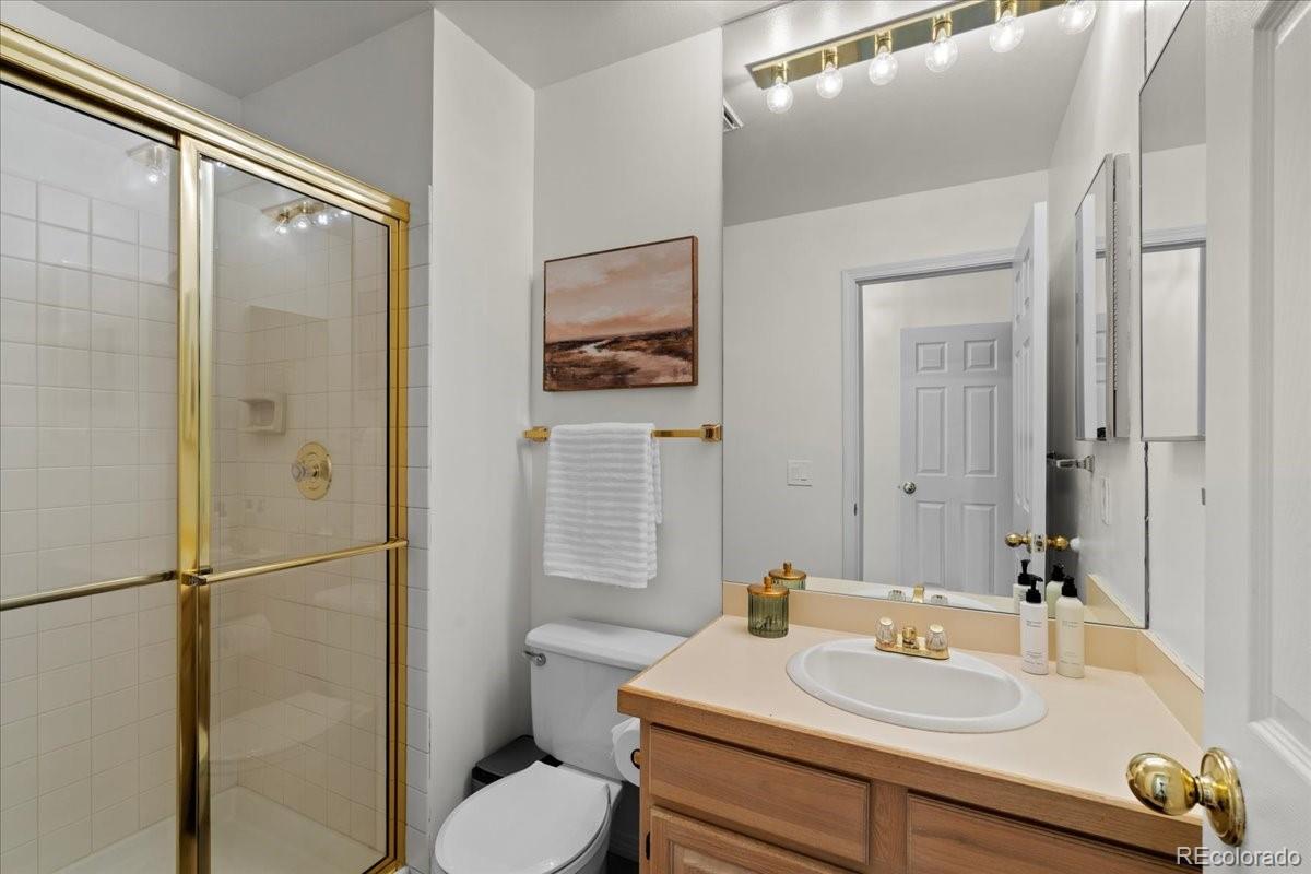 MLS Image #18 for 10000 e yale avenue,denver, Colorado