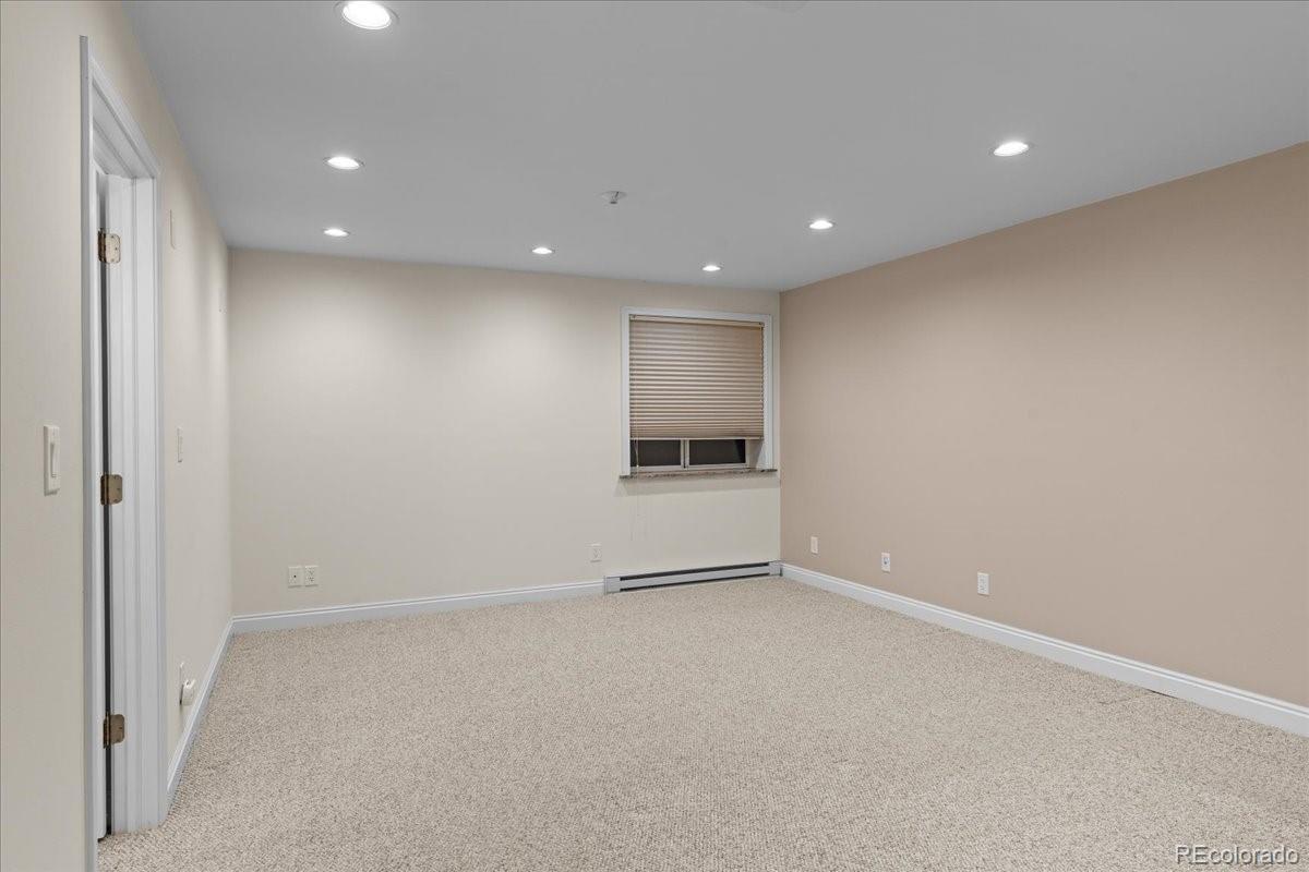 MLS Image #33 for 10000 e yale avenue,denver, Colorado