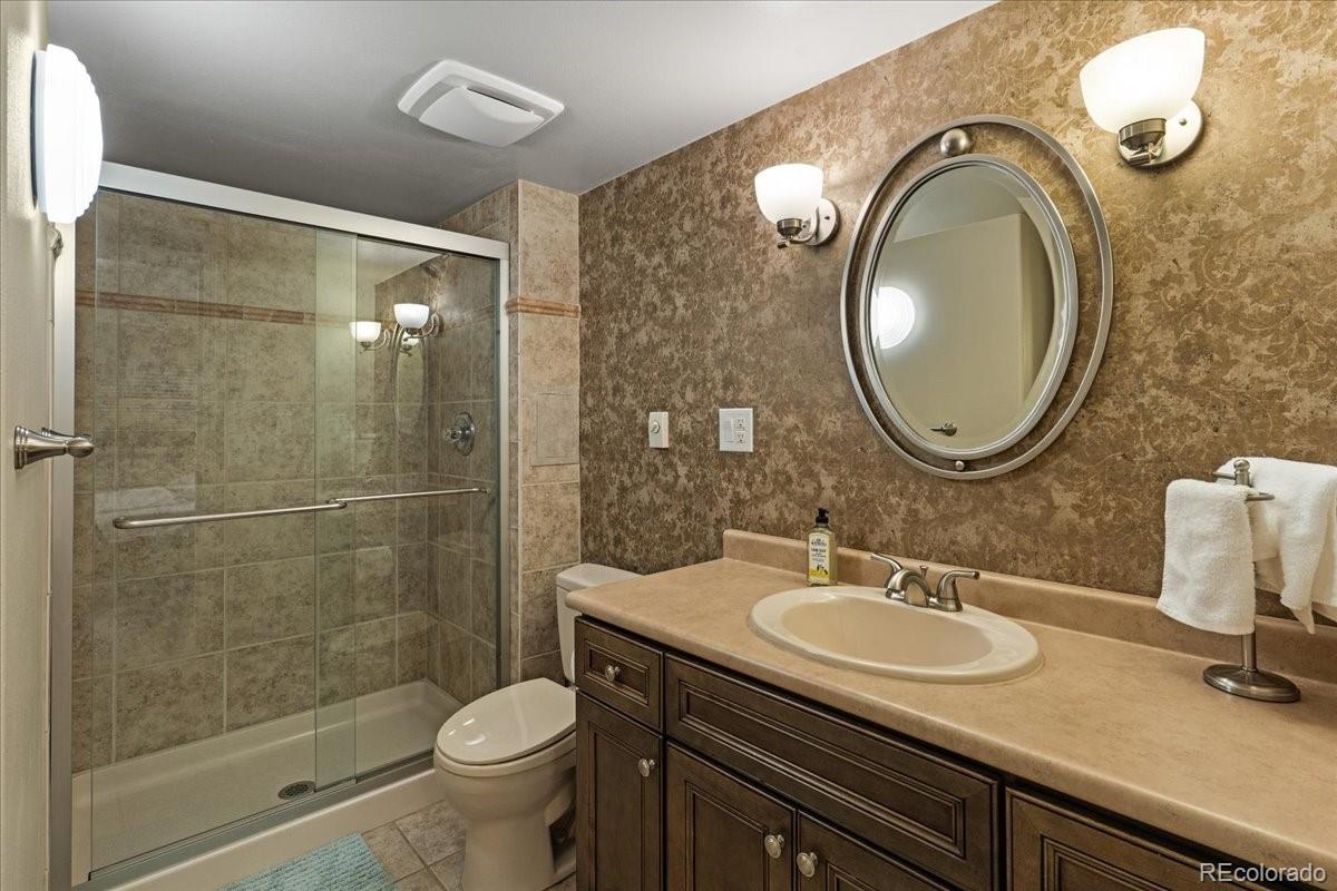 MLS Image #35 for 10000 e yale avenue,denver, Colorado